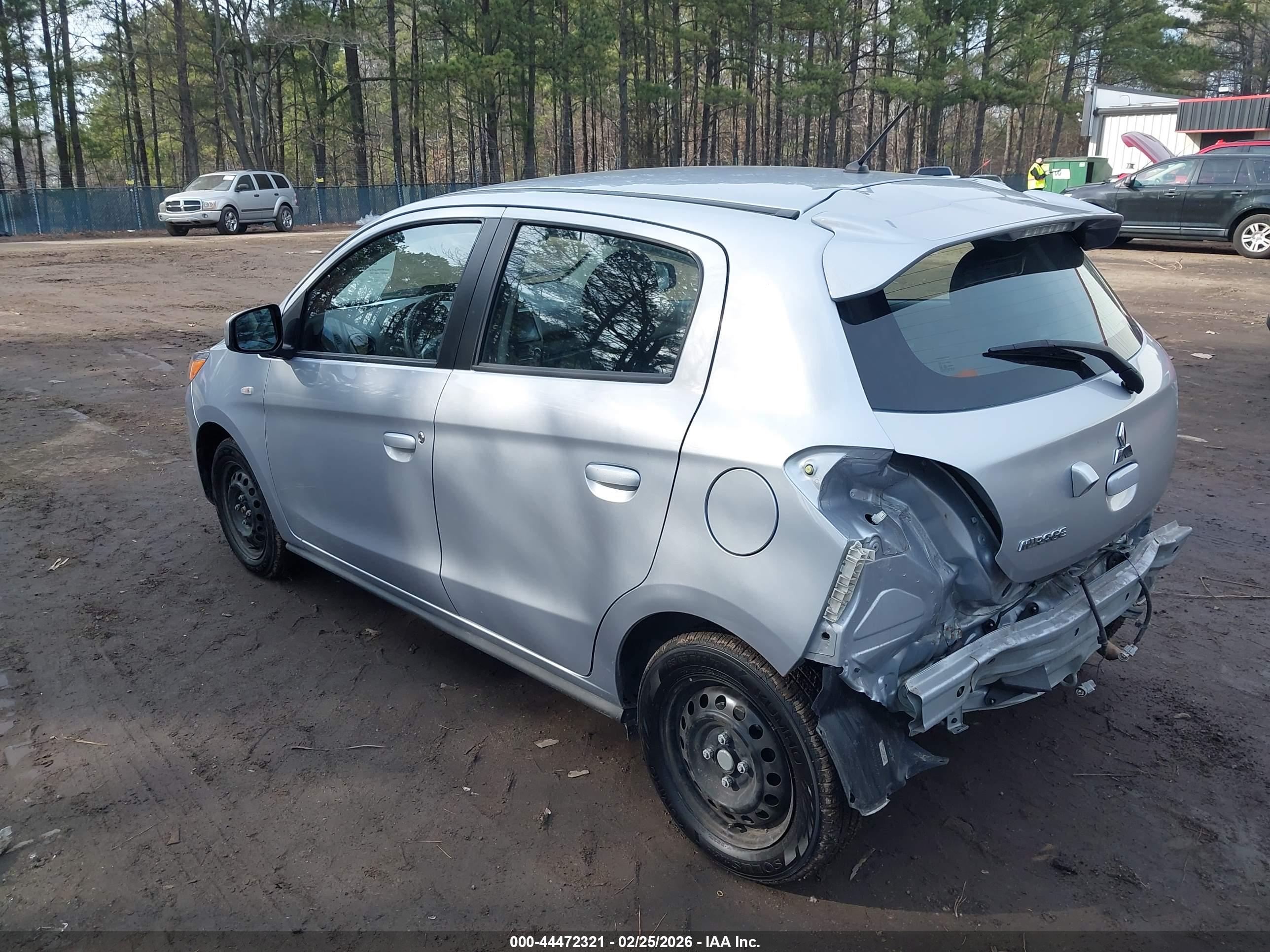 MITSUBISHI MIRAGE image 3
