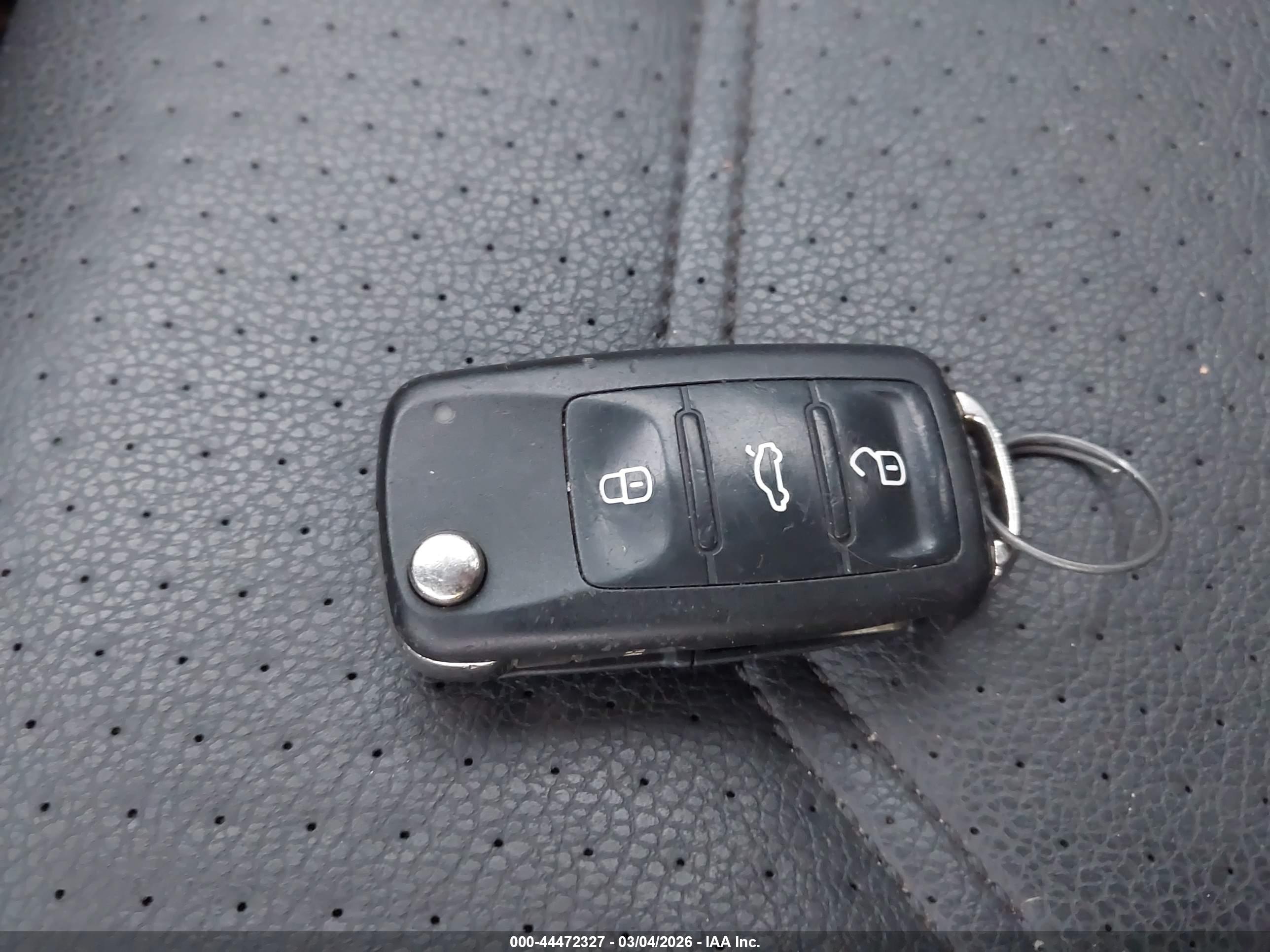 VOLKSWAGEN PASSAT image 11