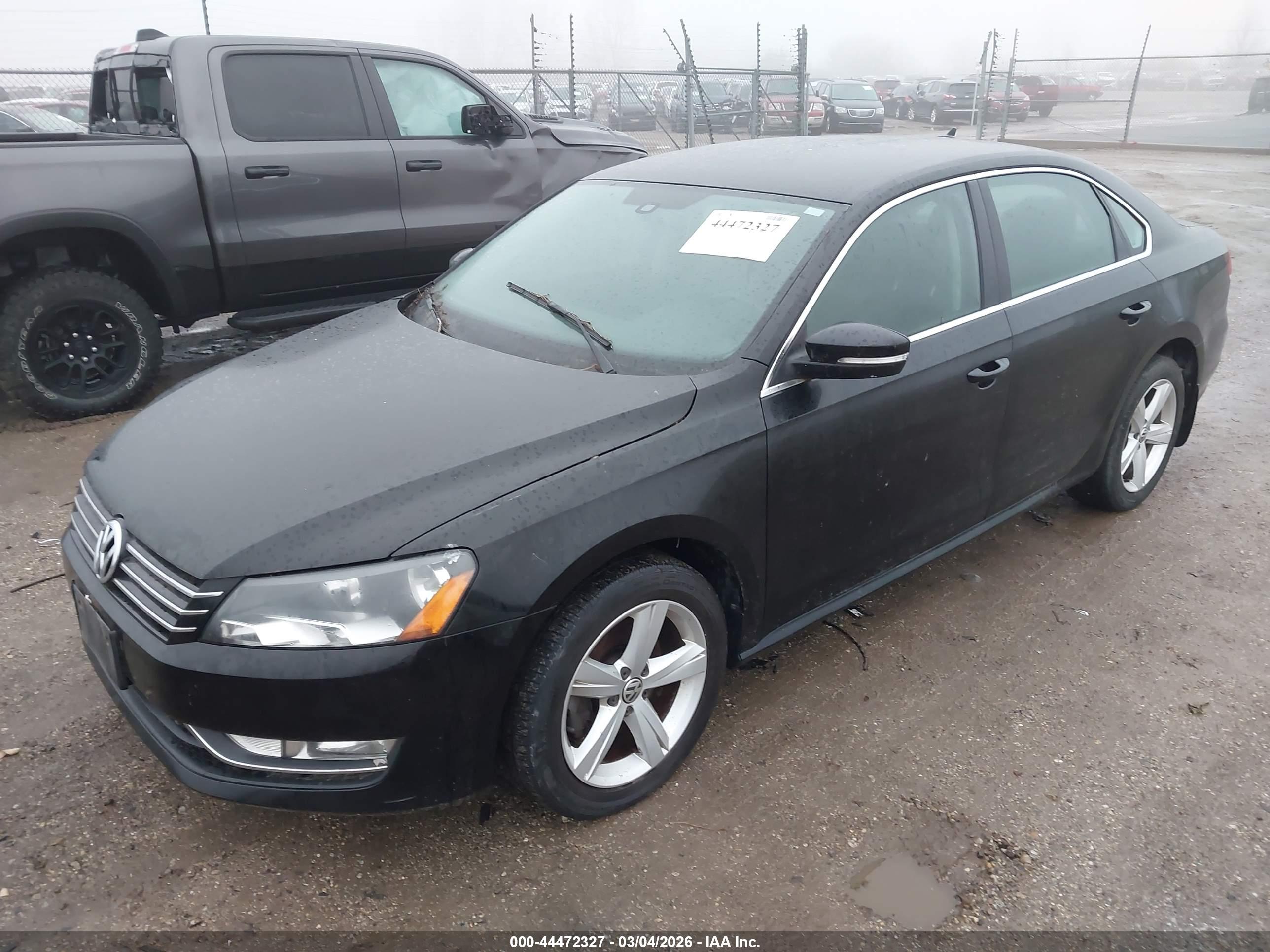 VOLKSWAGEN PASSAT image 2