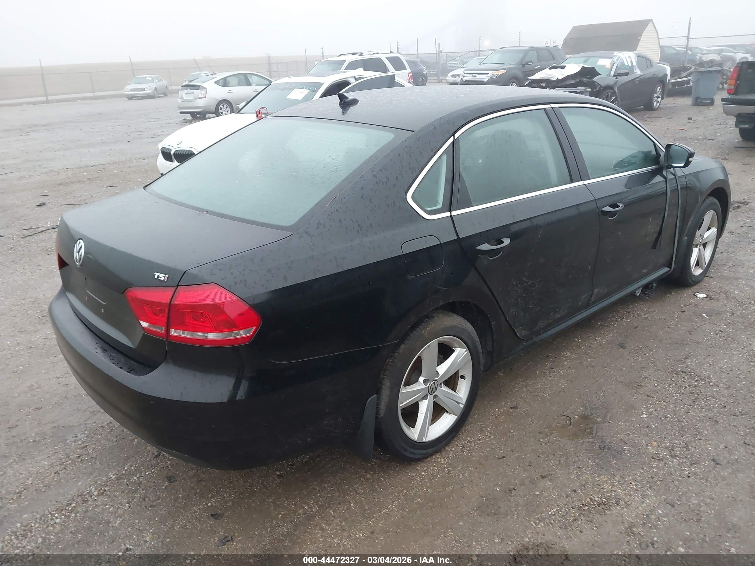 VOLKSWAGEN PASSAT image 4