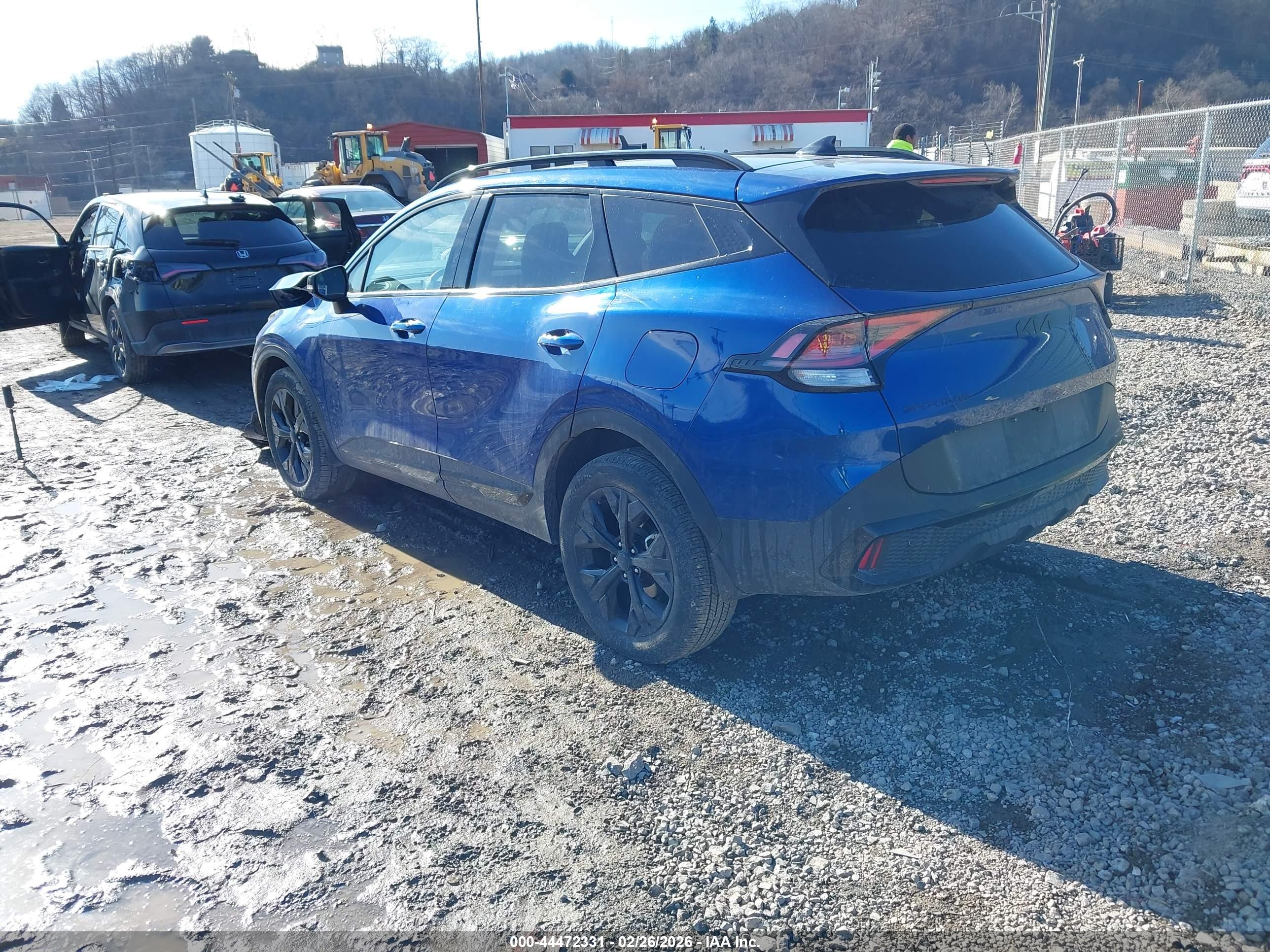 KIA SPORTAGE image 3