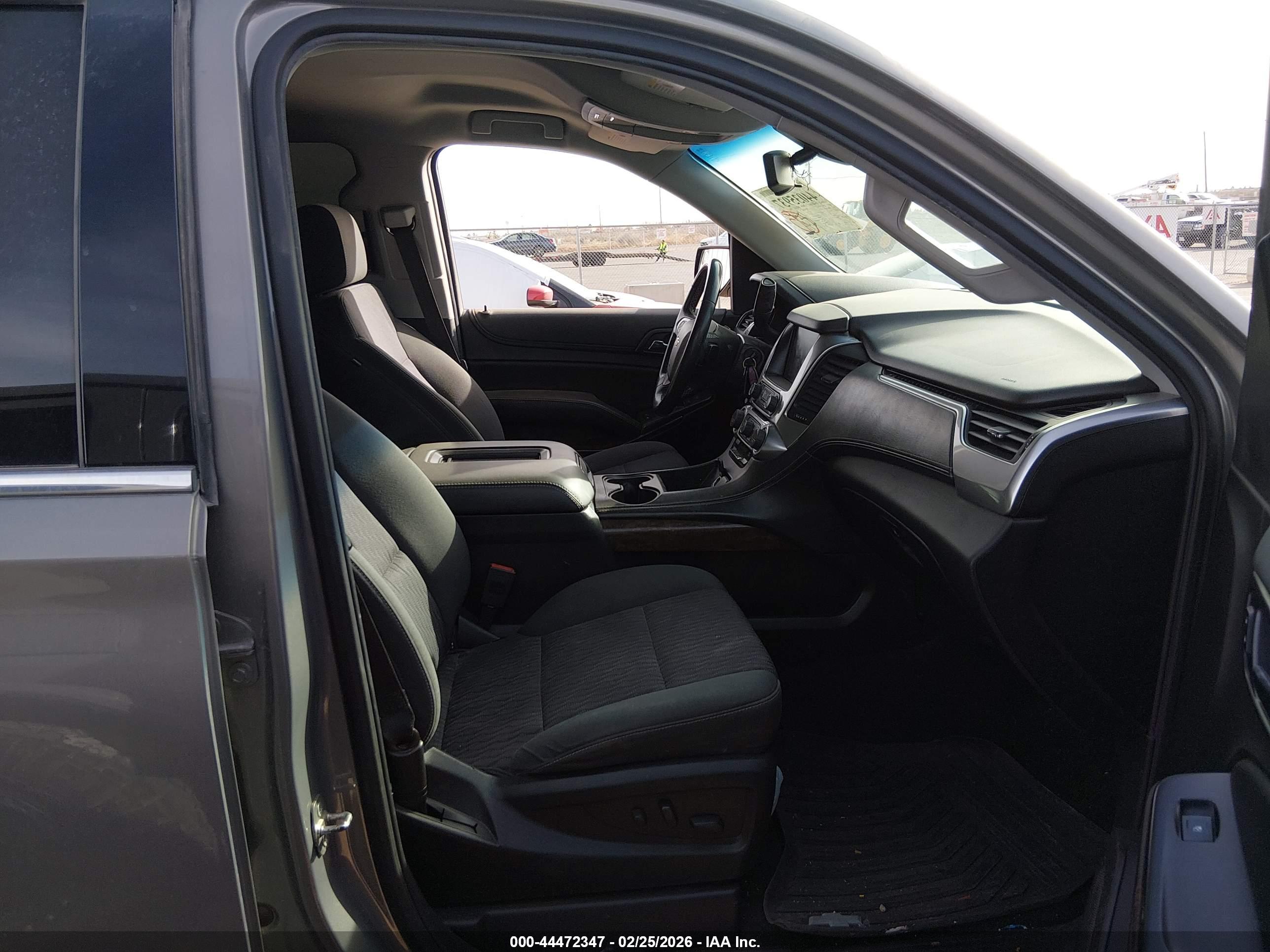 CHEVROLET TAHOE image 5