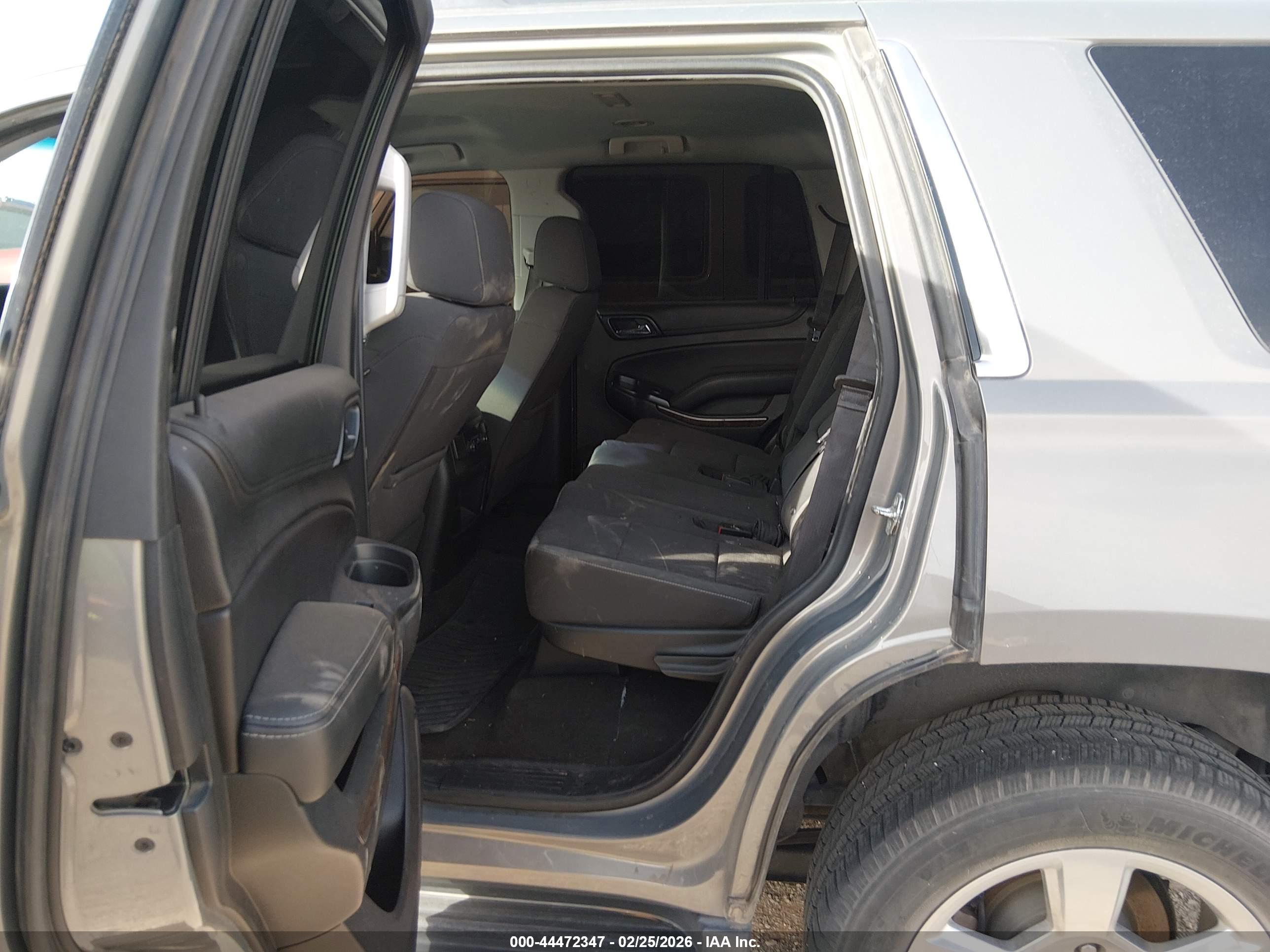 CHEVROLET TAHOE image 8