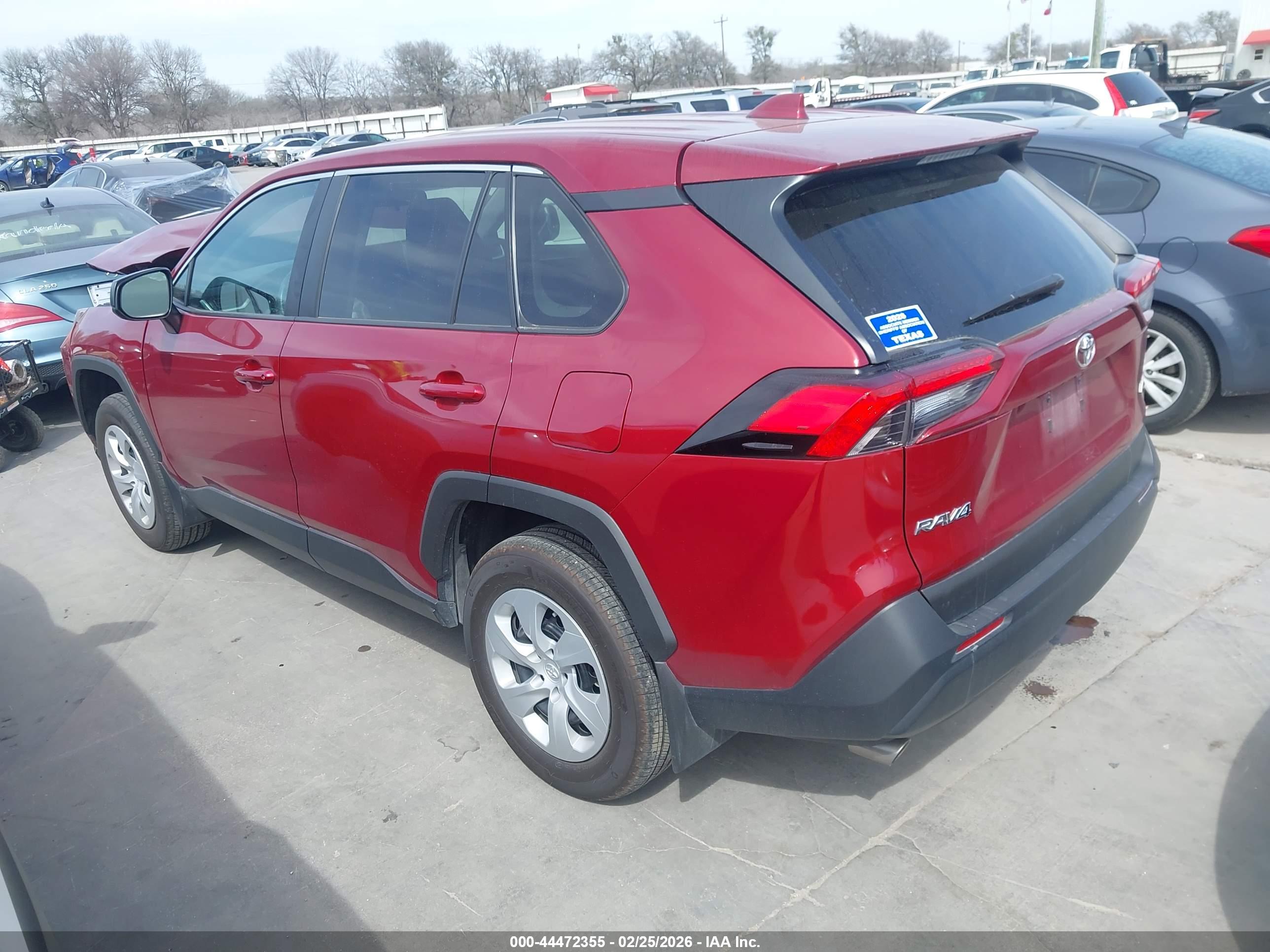 TOYOTA RAV4 image 3