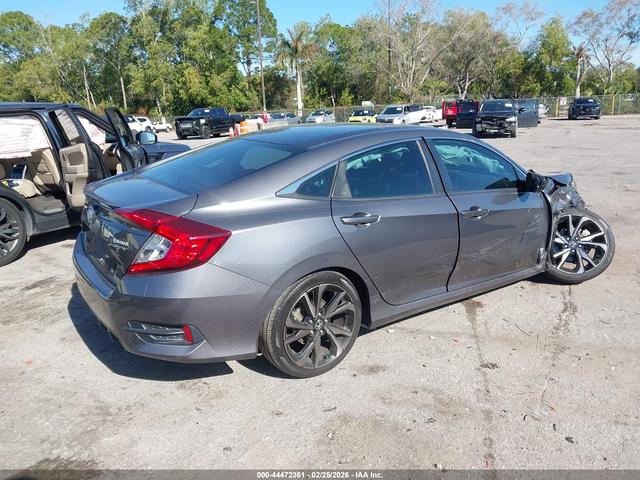 HONDA CIVIC image 4