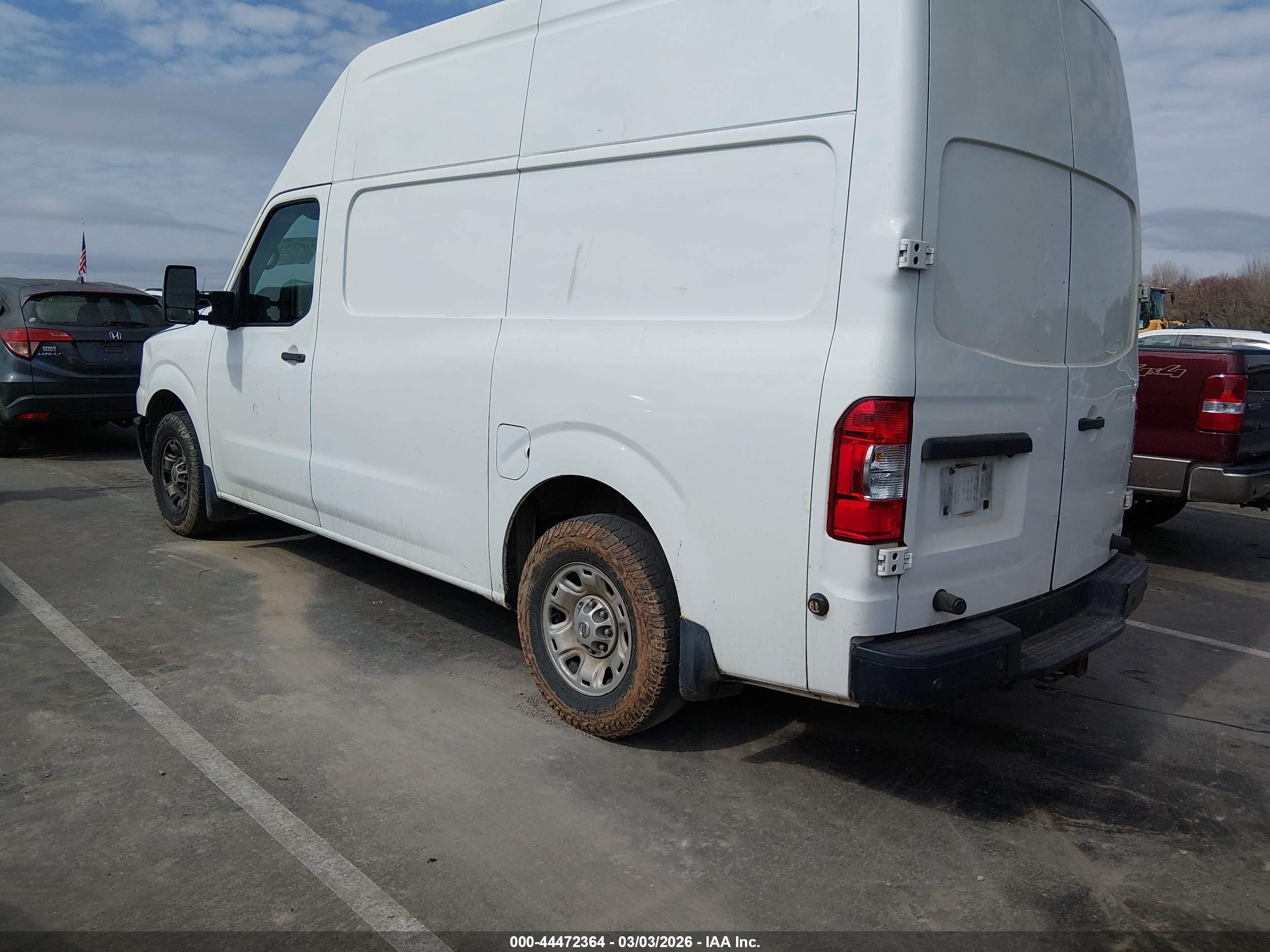 NISSAN NV image 3