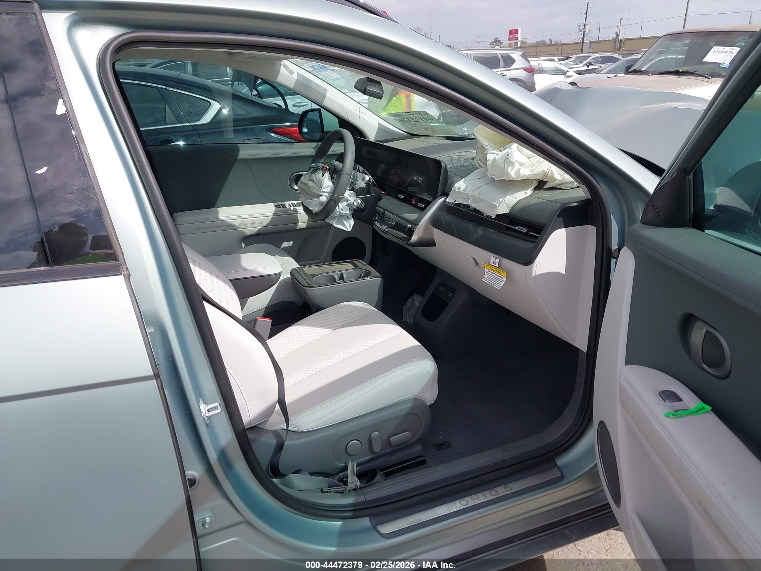 HYUNDAI IONIQ image 5