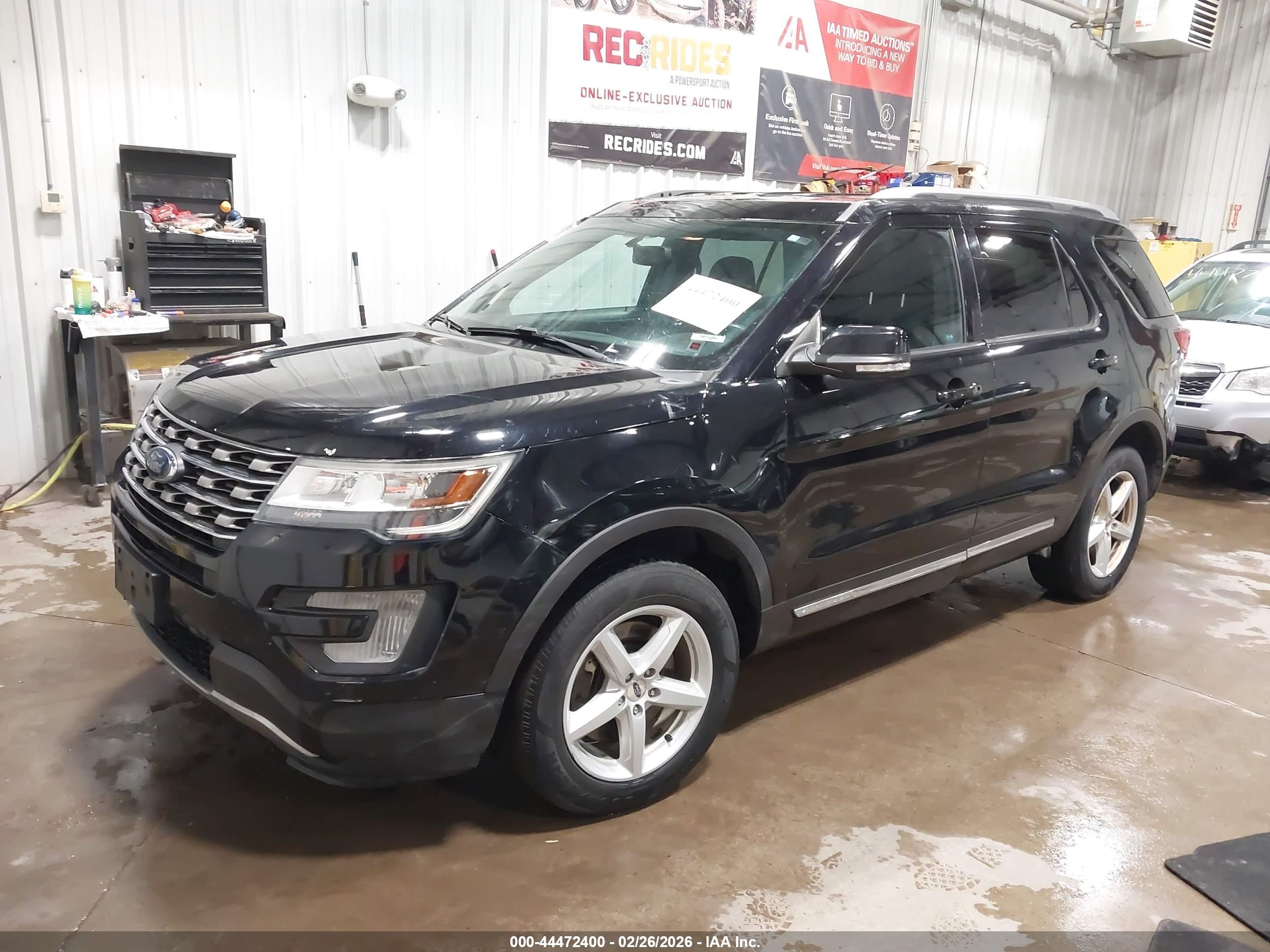 FORD EXPLORER image 2