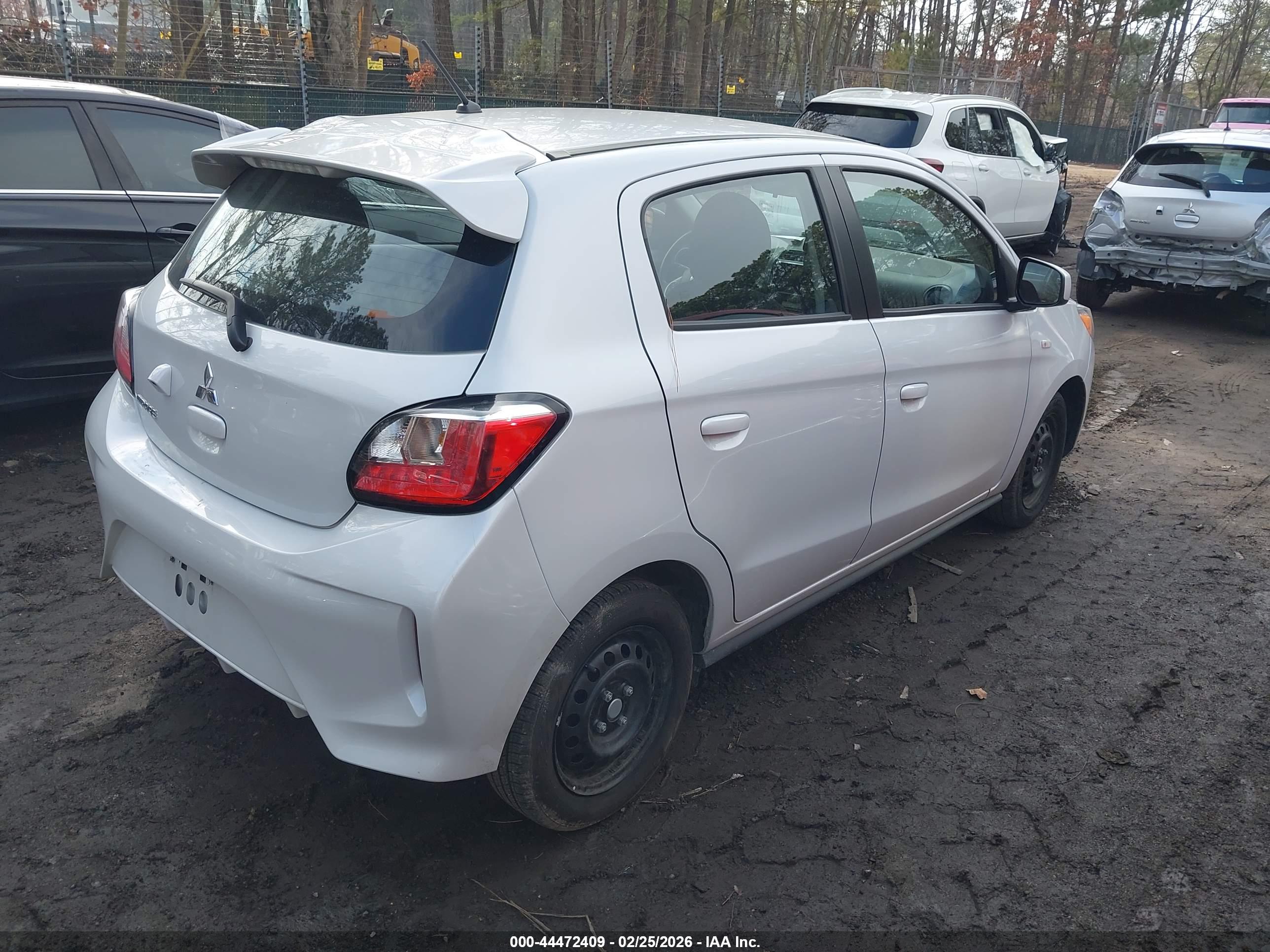 MITSUBISHI MIRAGE image 4