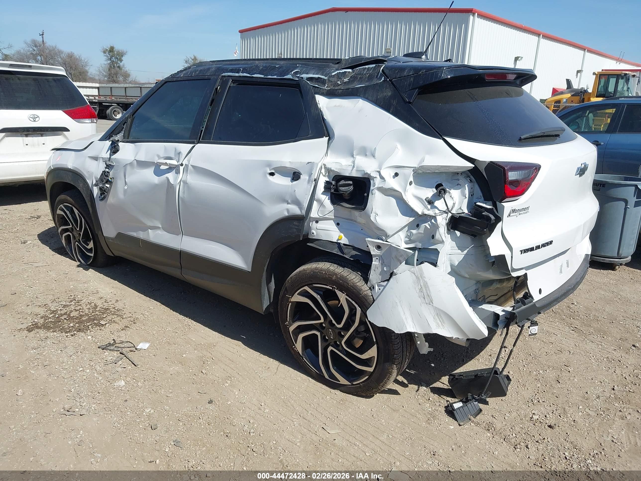 CHEVROLET TRAILBLAZER image 3