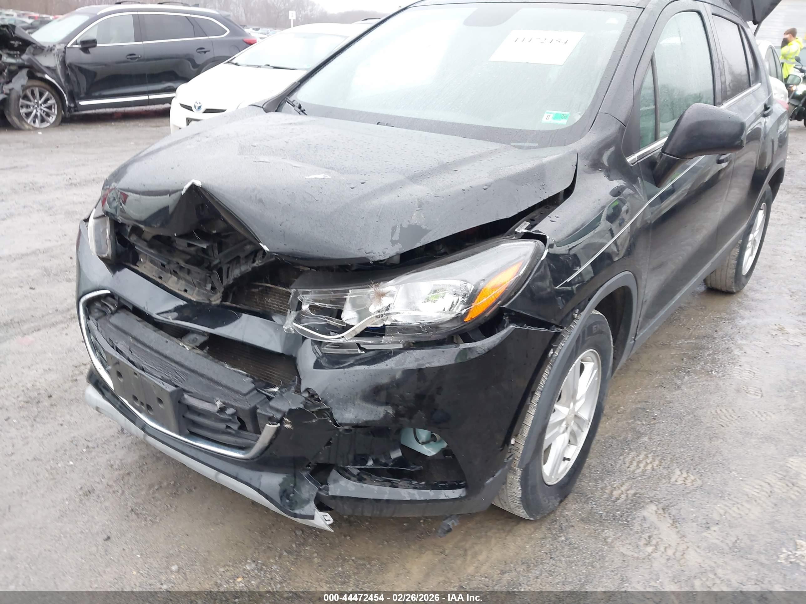 CHEVROLET TRAX image 6