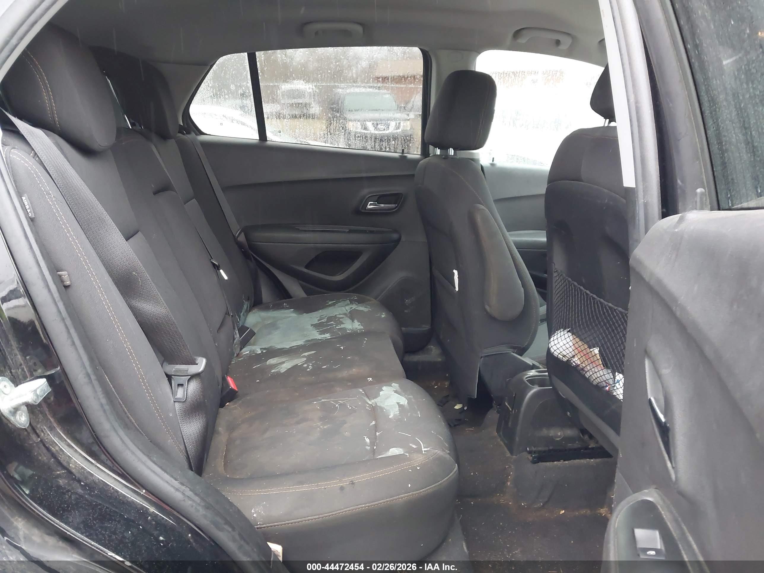 CHEVROLET TRAX image 8