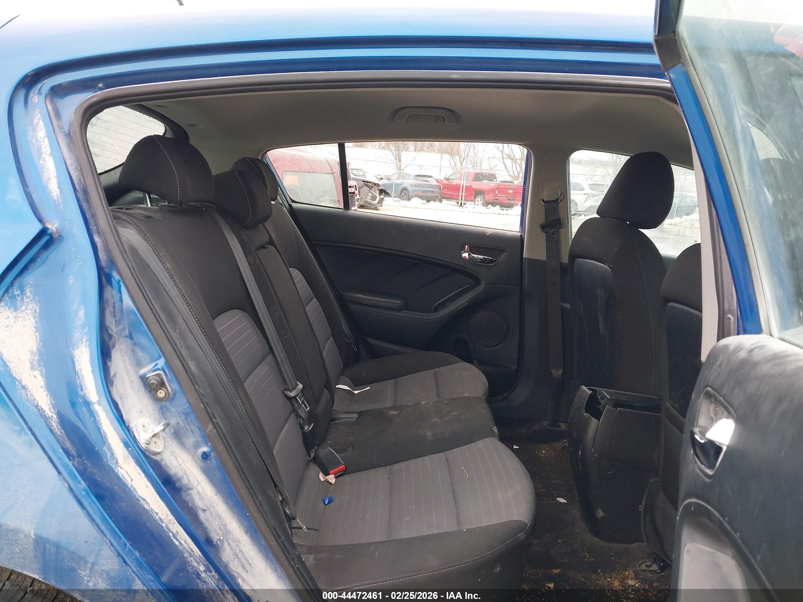 KIA FORTE image 8