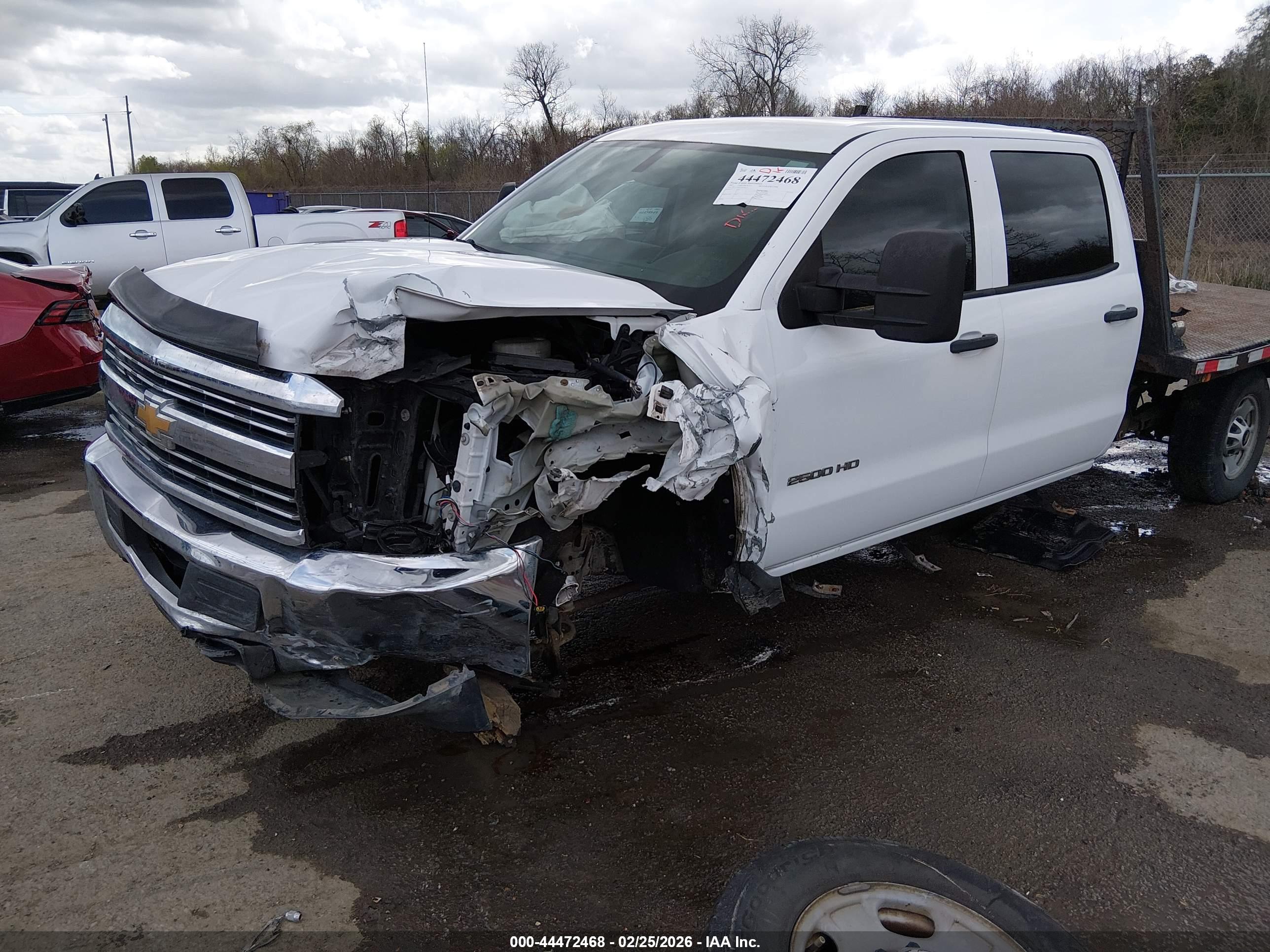 CHEVROLET SILVERADO image 2
