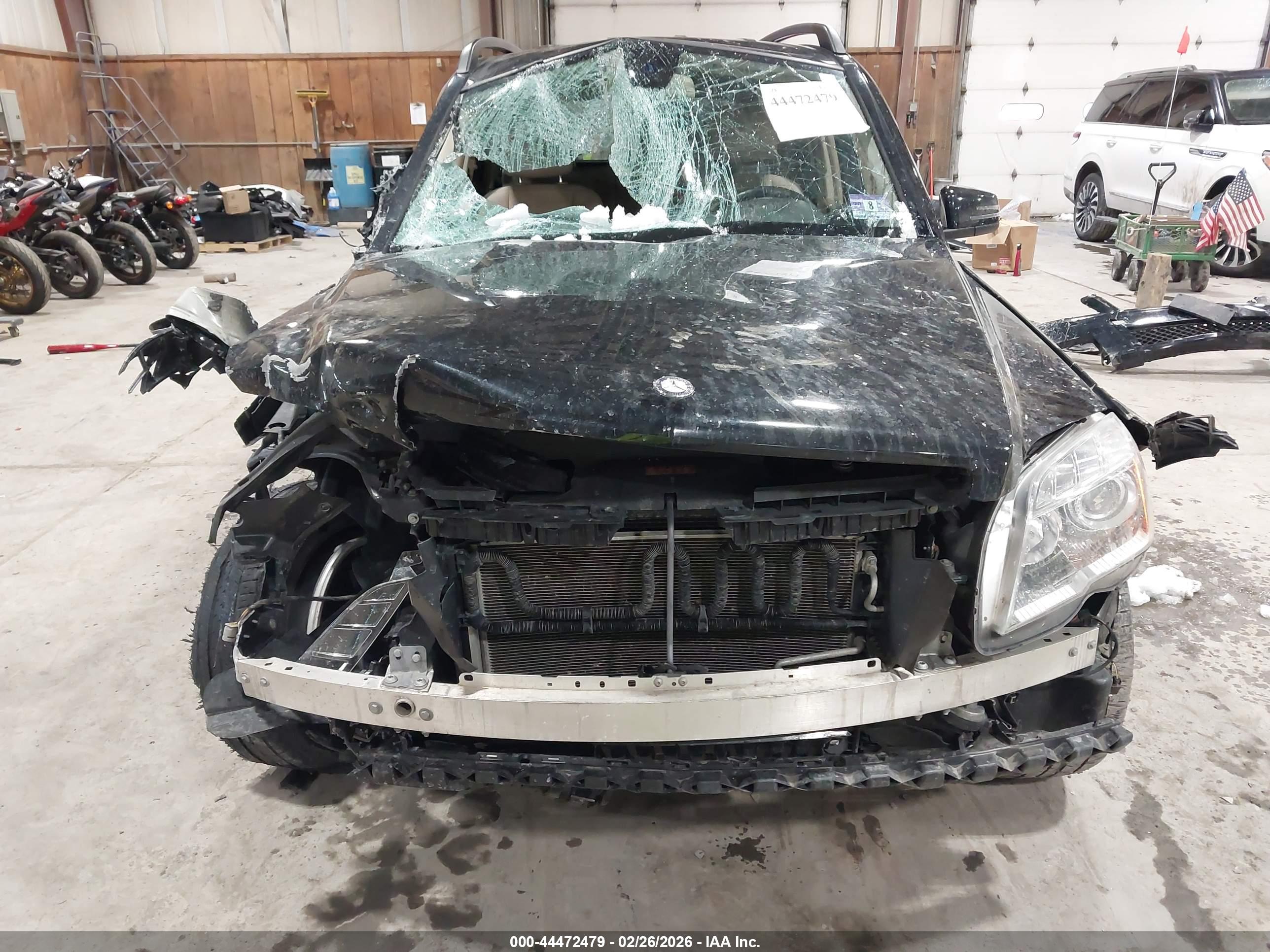 MERCEDES-BENZ GLK image 6