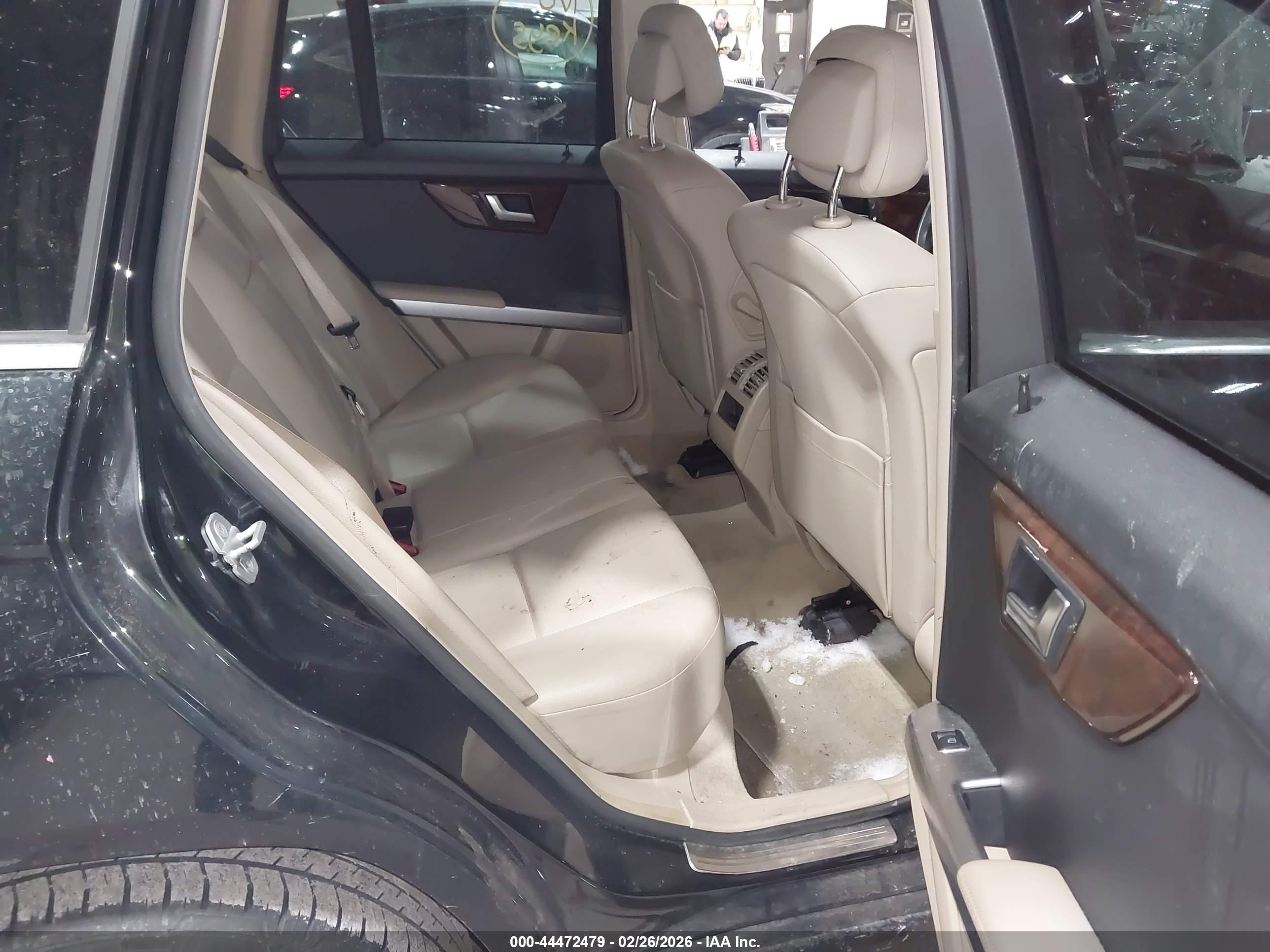 MERCEDES-BENZ GLK image 8