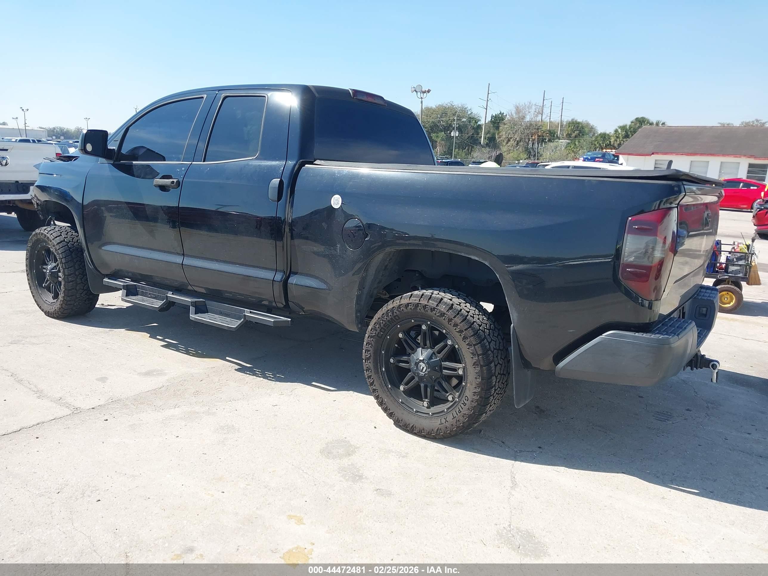 TOYOTA TUNDRA image 3