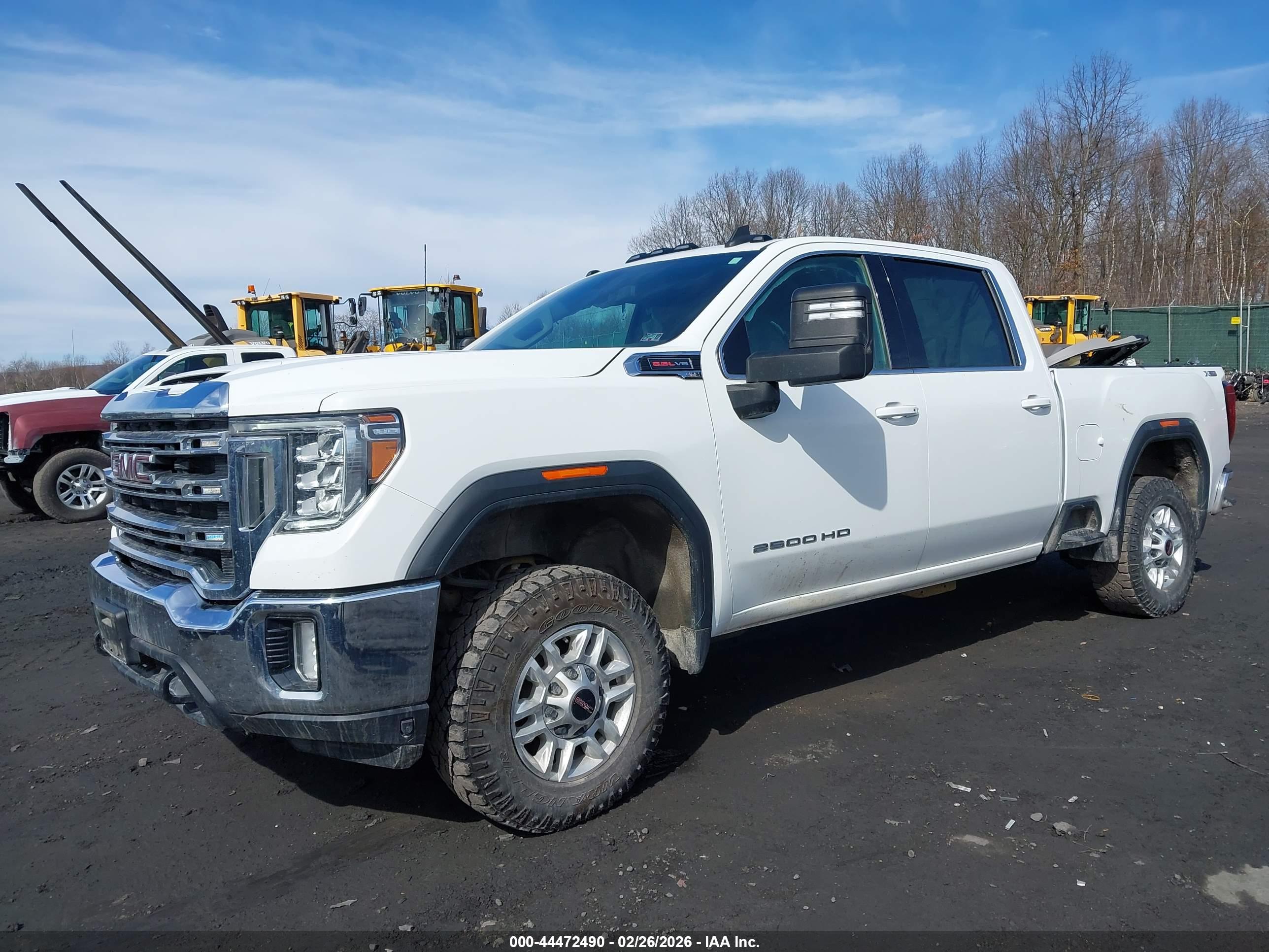 GMC SIERRA image 2