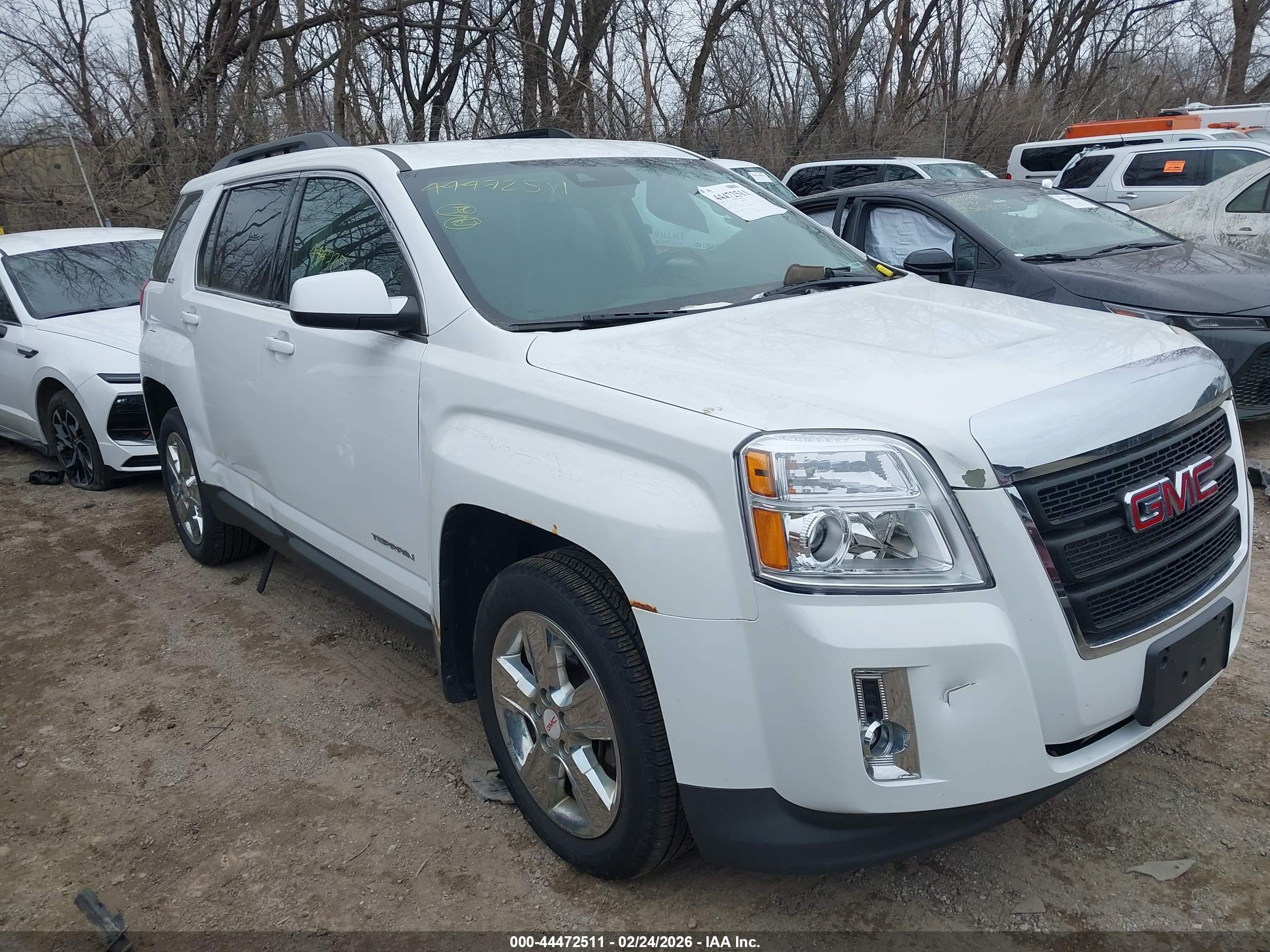 GMC TERRAIN image 6