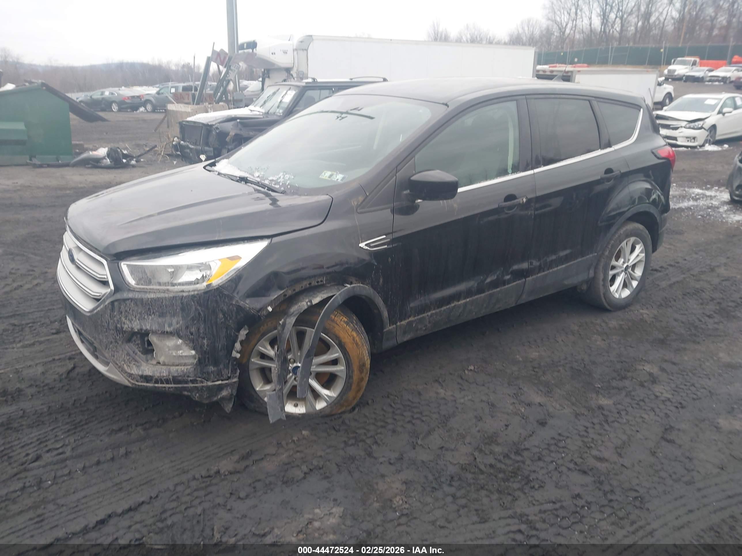 FORD ESCAPE image 2