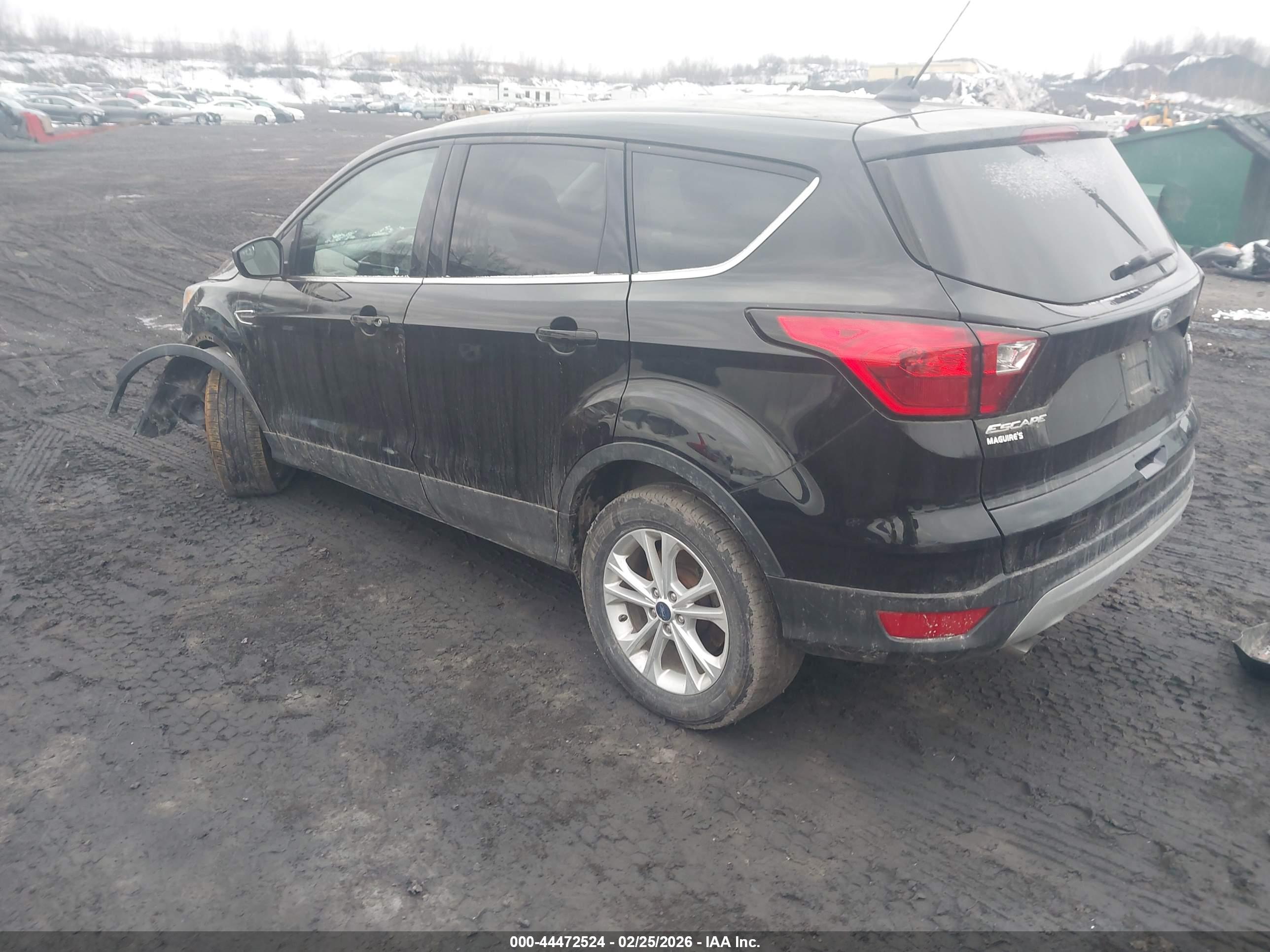 FORD ESCAPE image 3