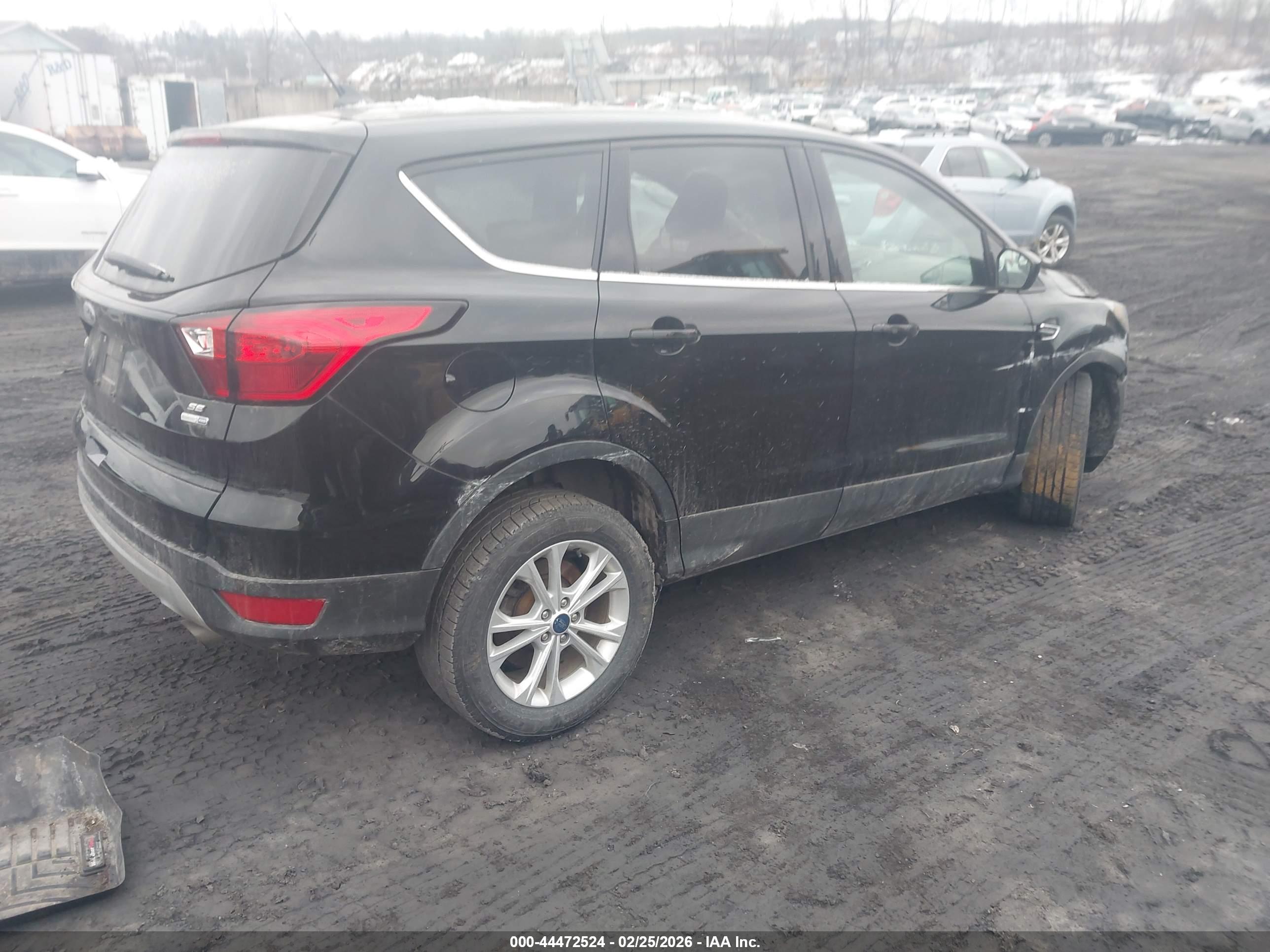 FORD ESCAPE image 4