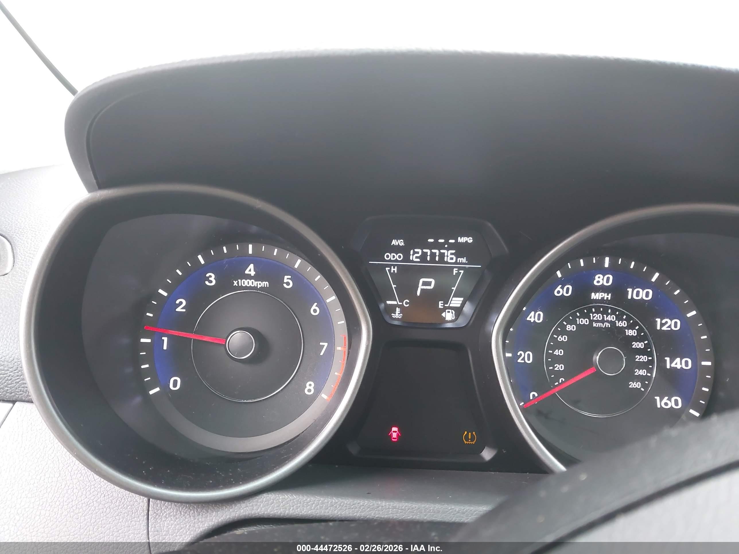 HYUNDAI ELANTRA image 7