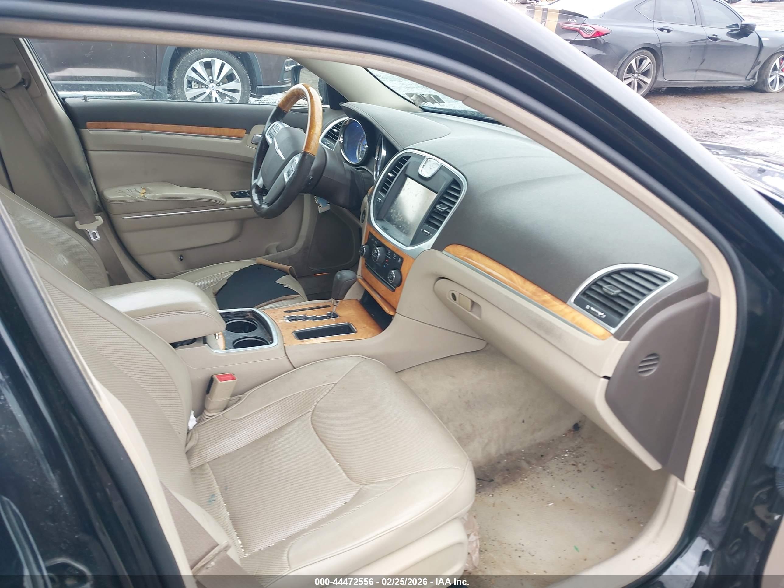 CHRYSLER 300C image 5