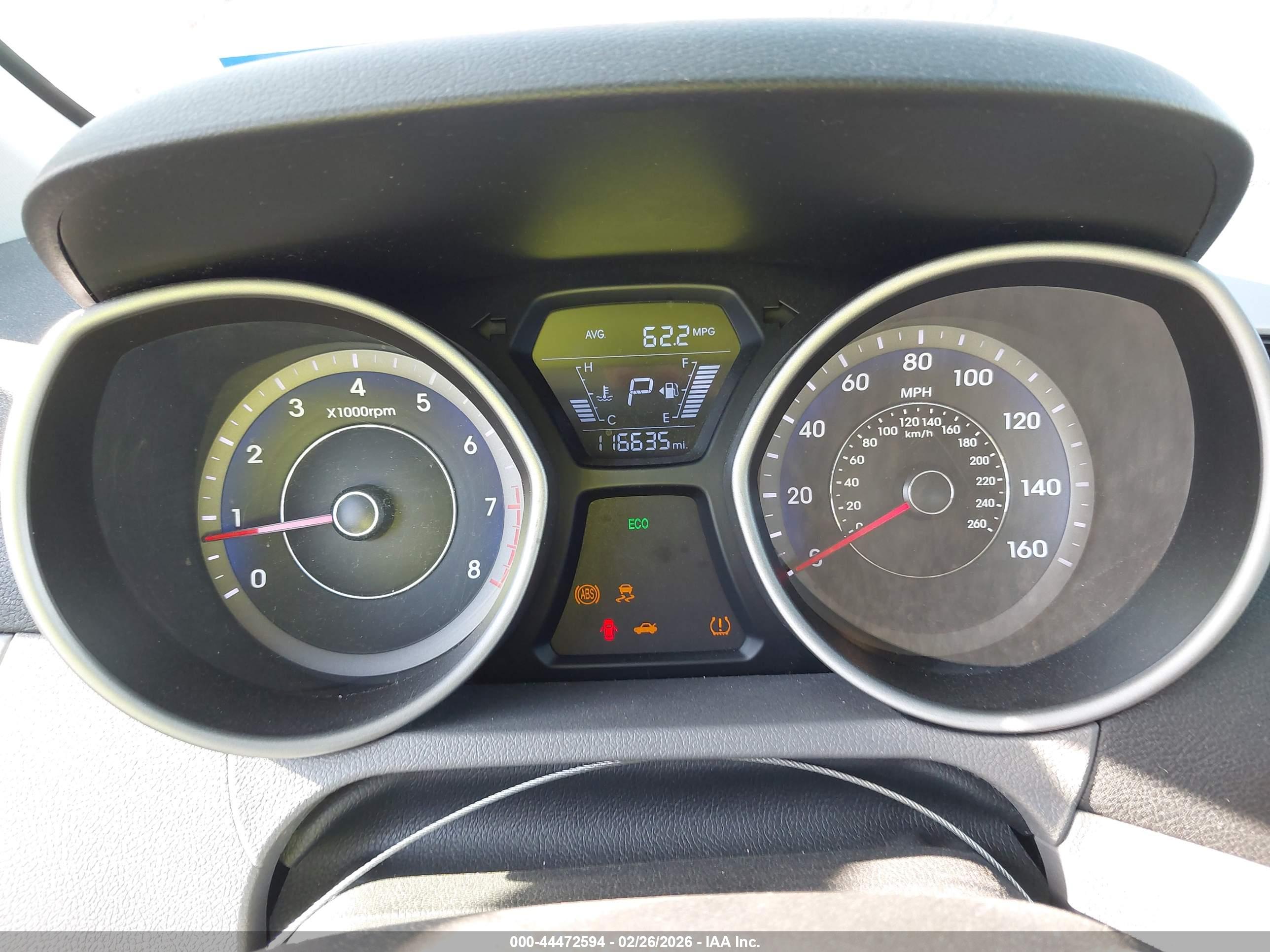 HYUNDAI ELANTRA image 7