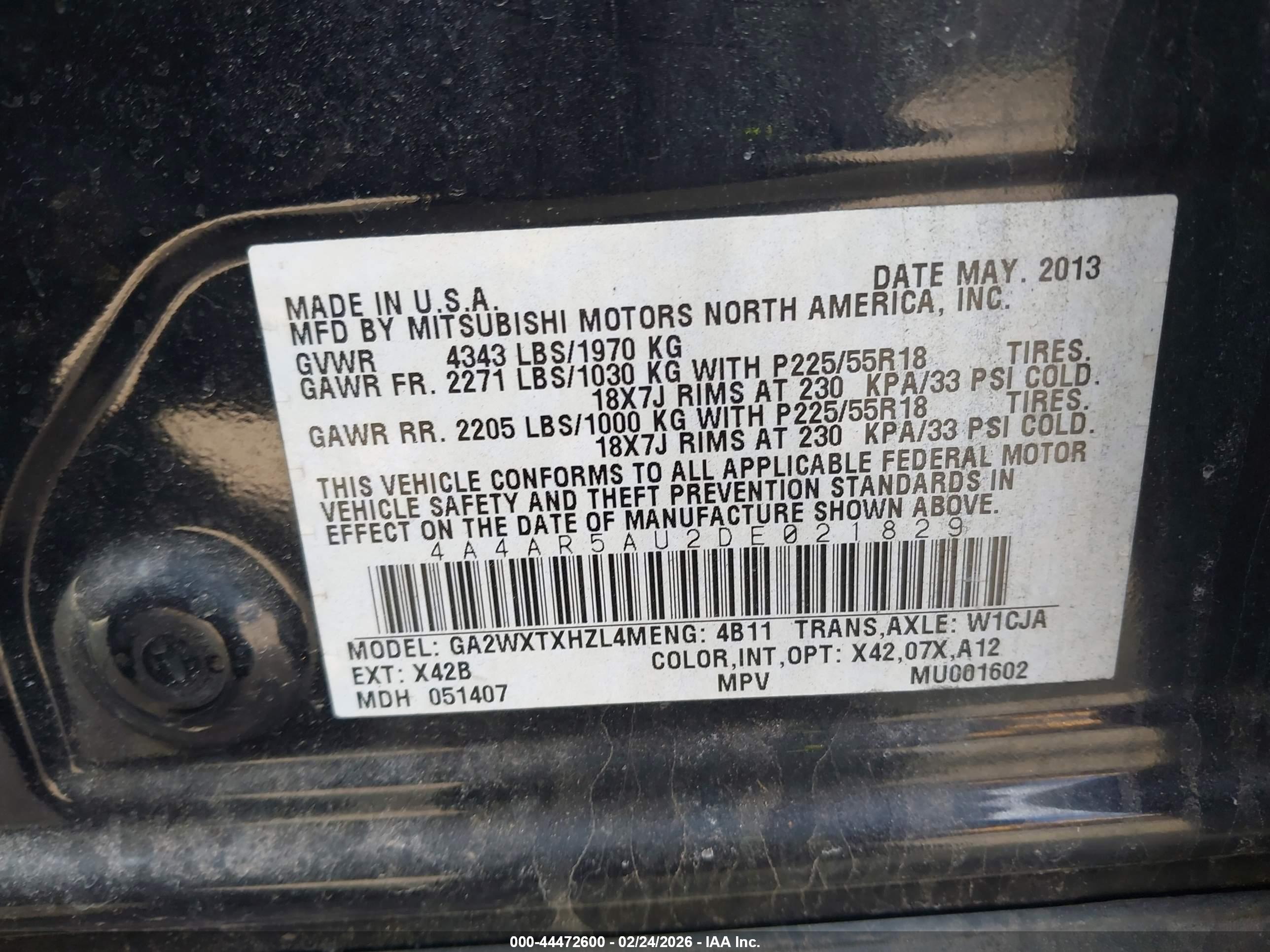 MITSUBISHI OUTLANDER image 9