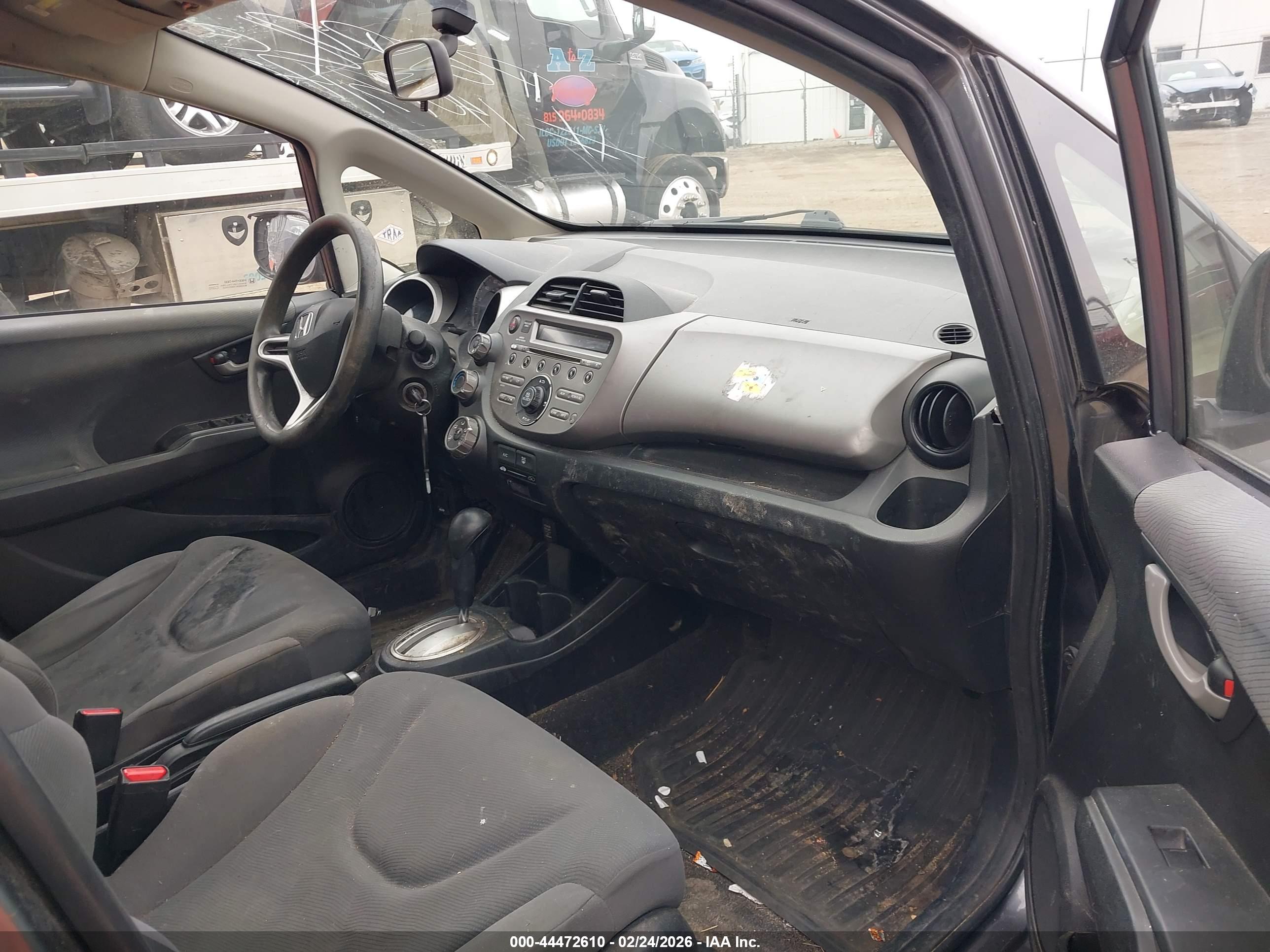 HONDA FIT image 5