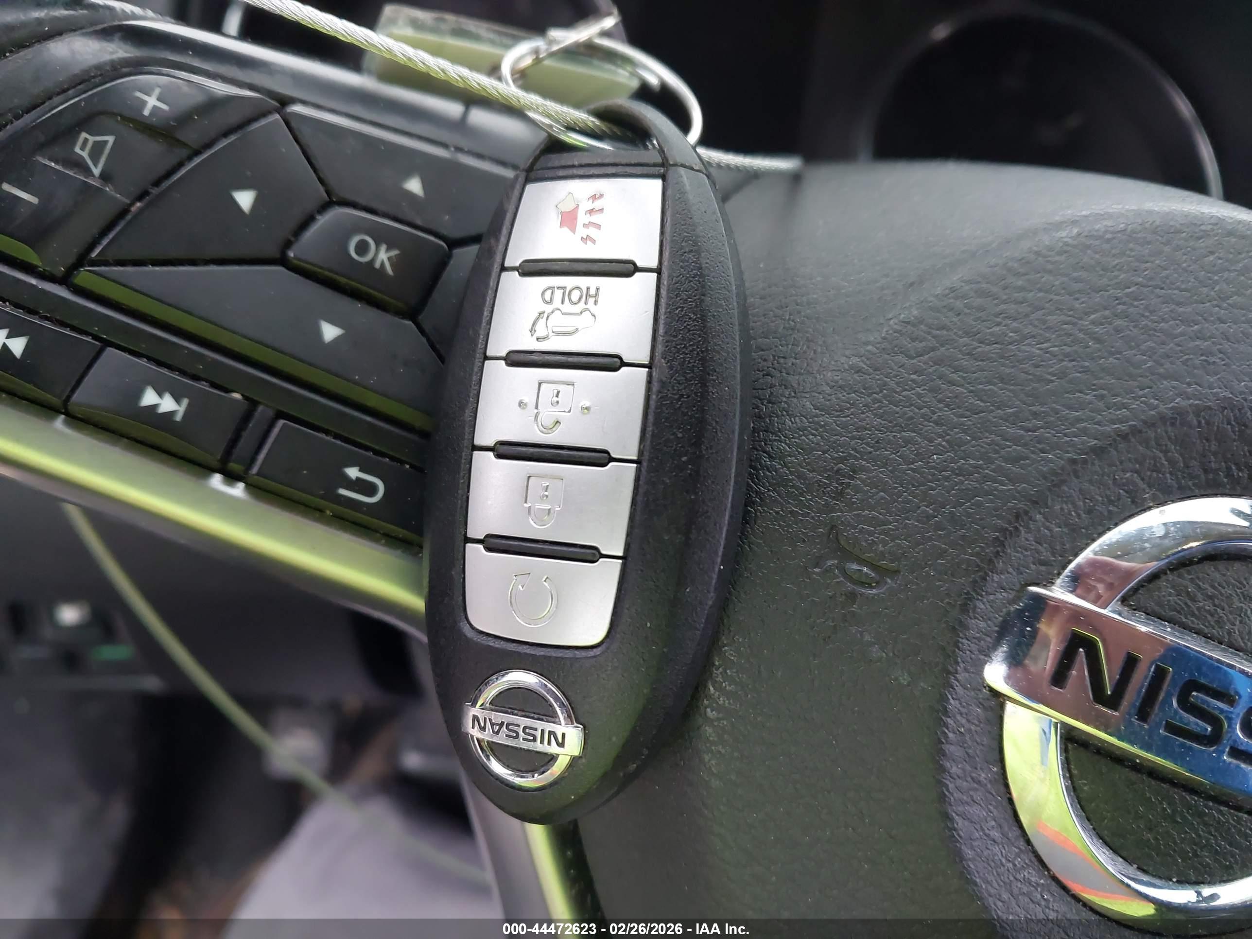 NISSAN ROGUE image 11