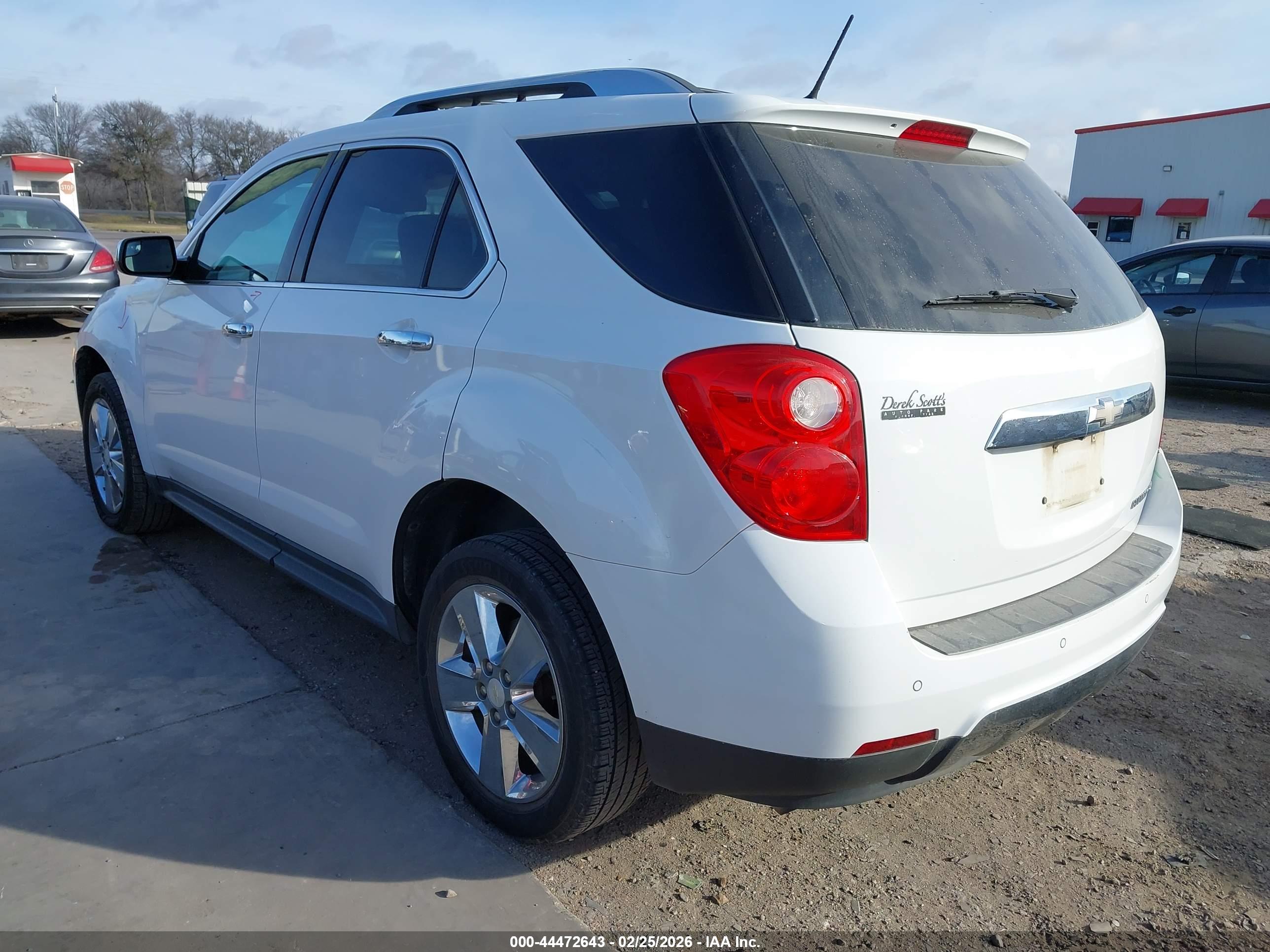 CHEVROLET EQUINOX image 3