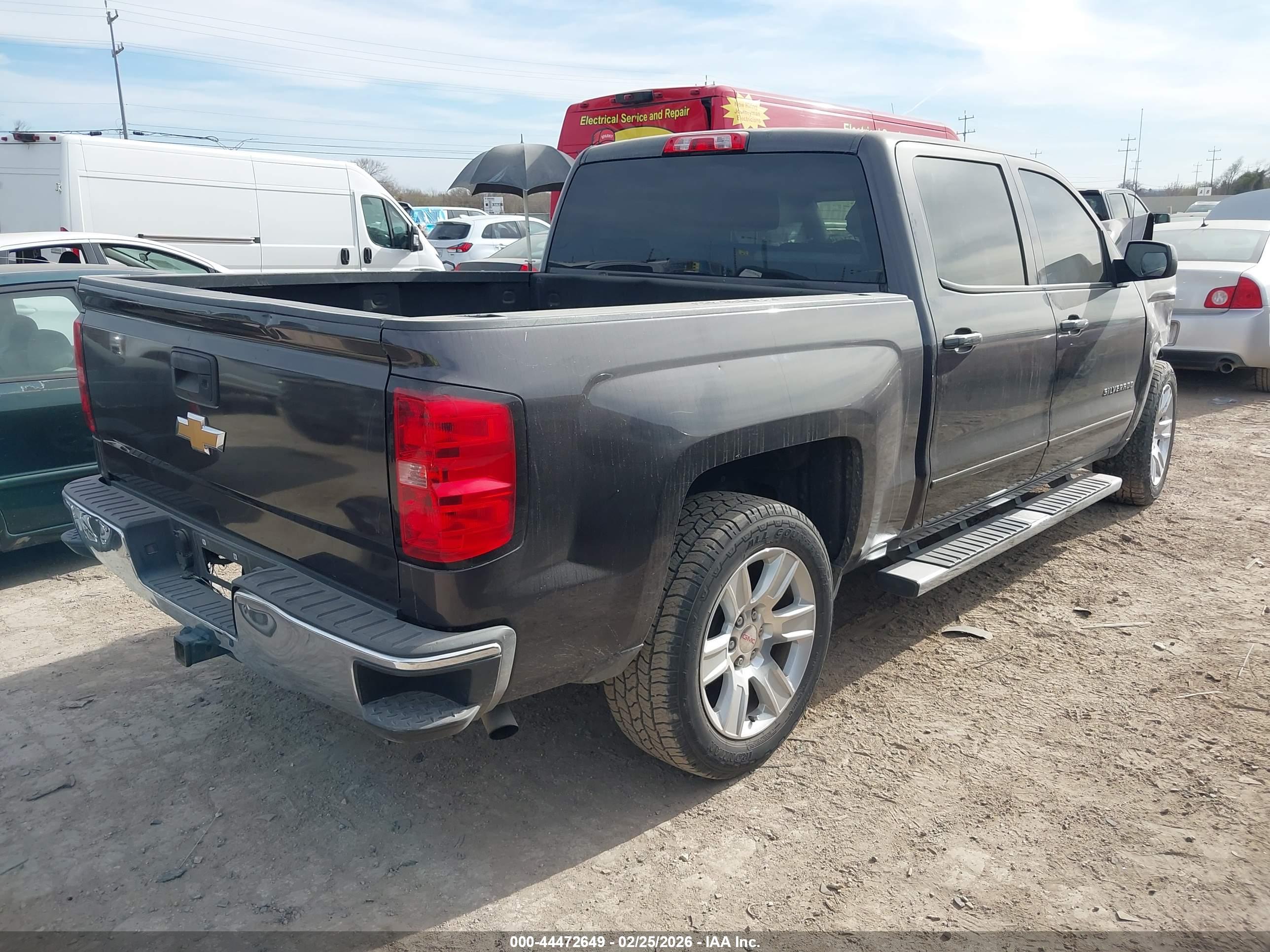 CHEVROLET SILVERADO image 4