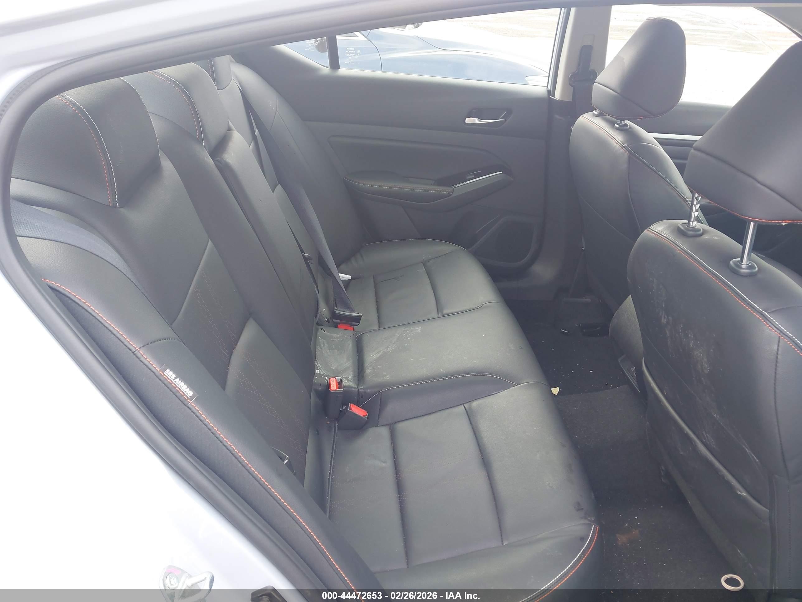 NISSAN ALTIMA image 8