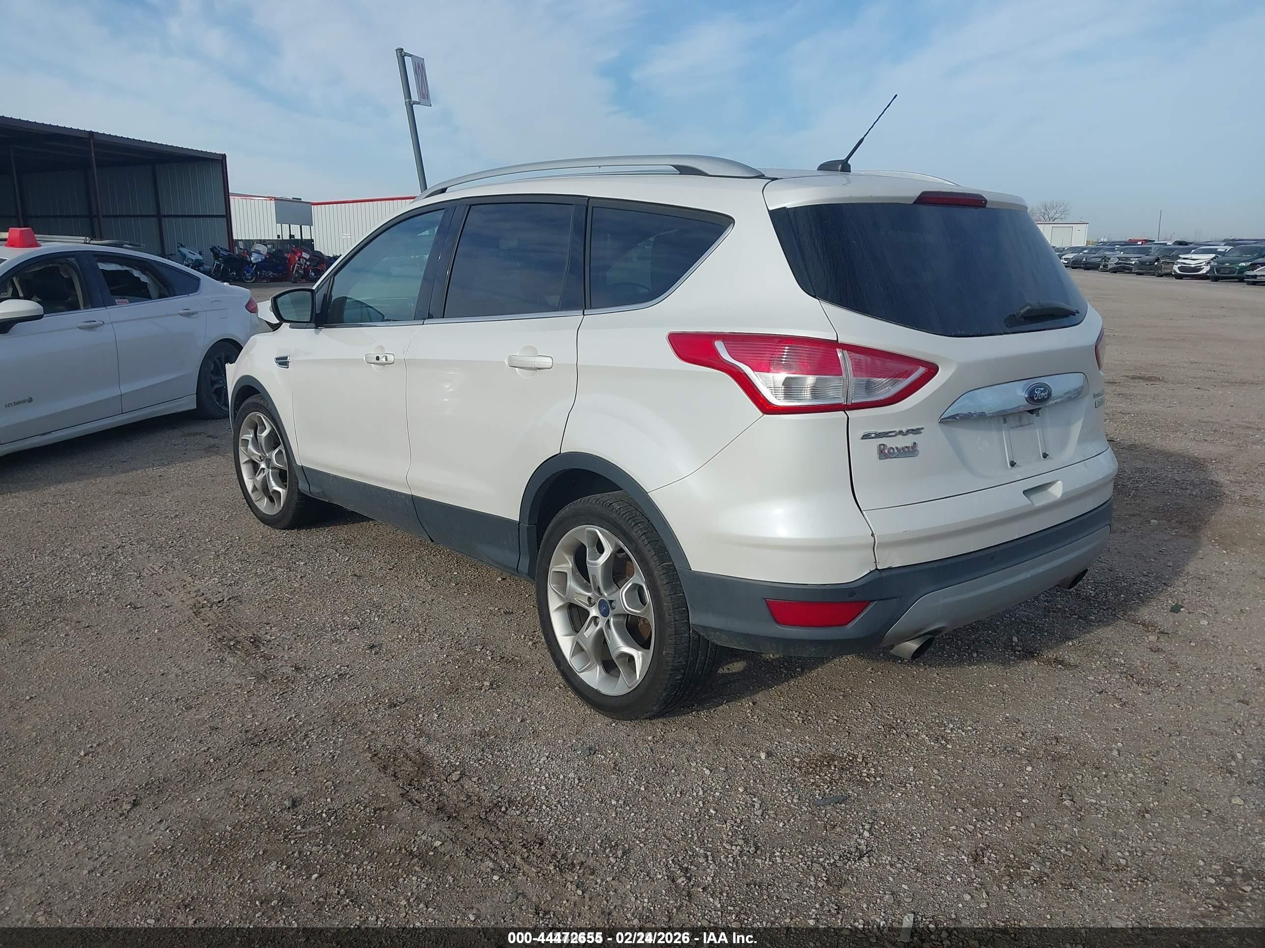 FORD ESCAPE image 3