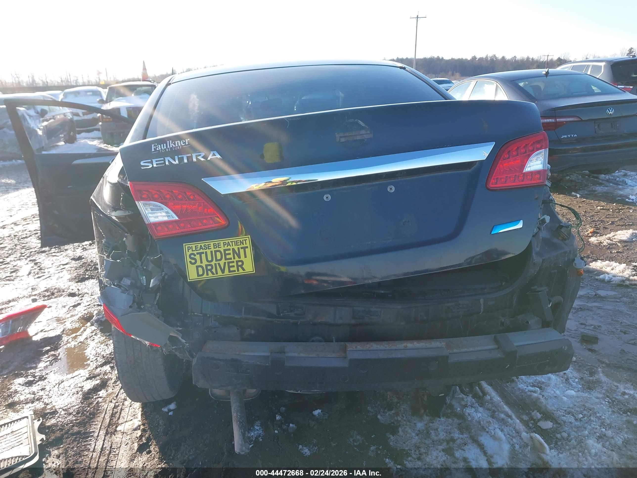 NISSAN SENTRA image 6