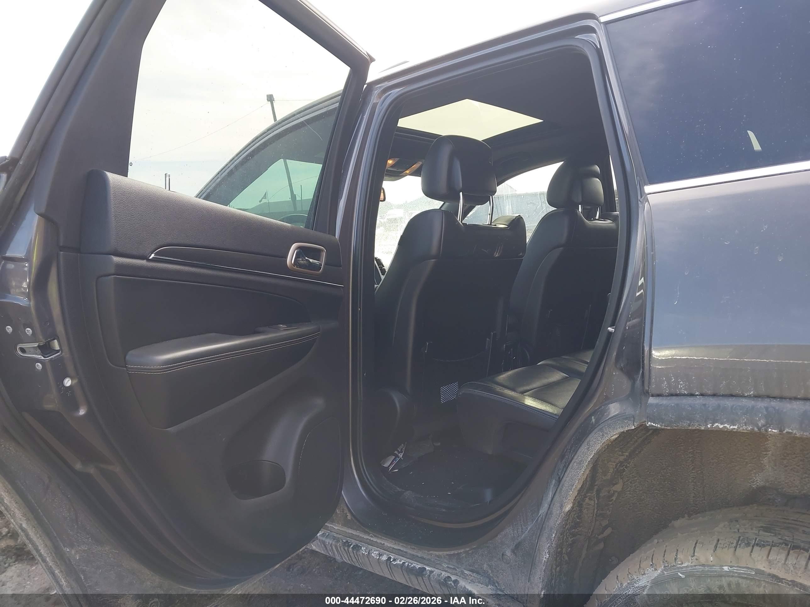 JEEP GRAND image 8