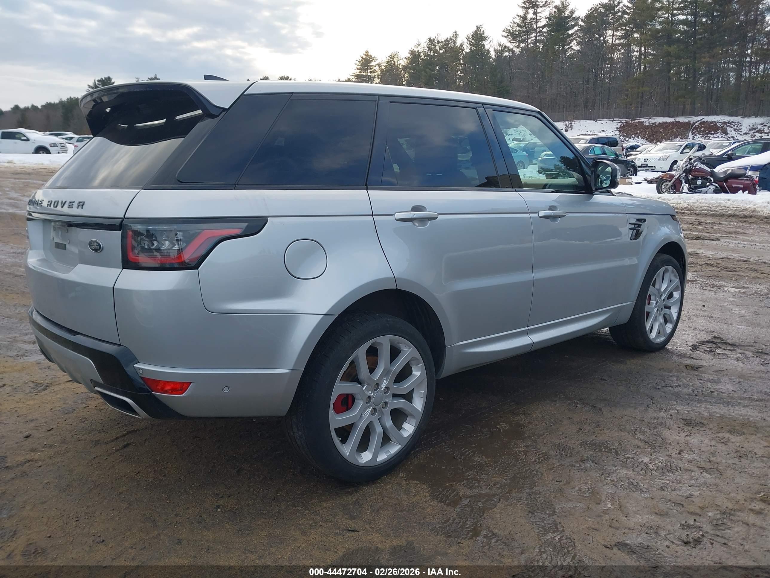LAND ROVER image 4