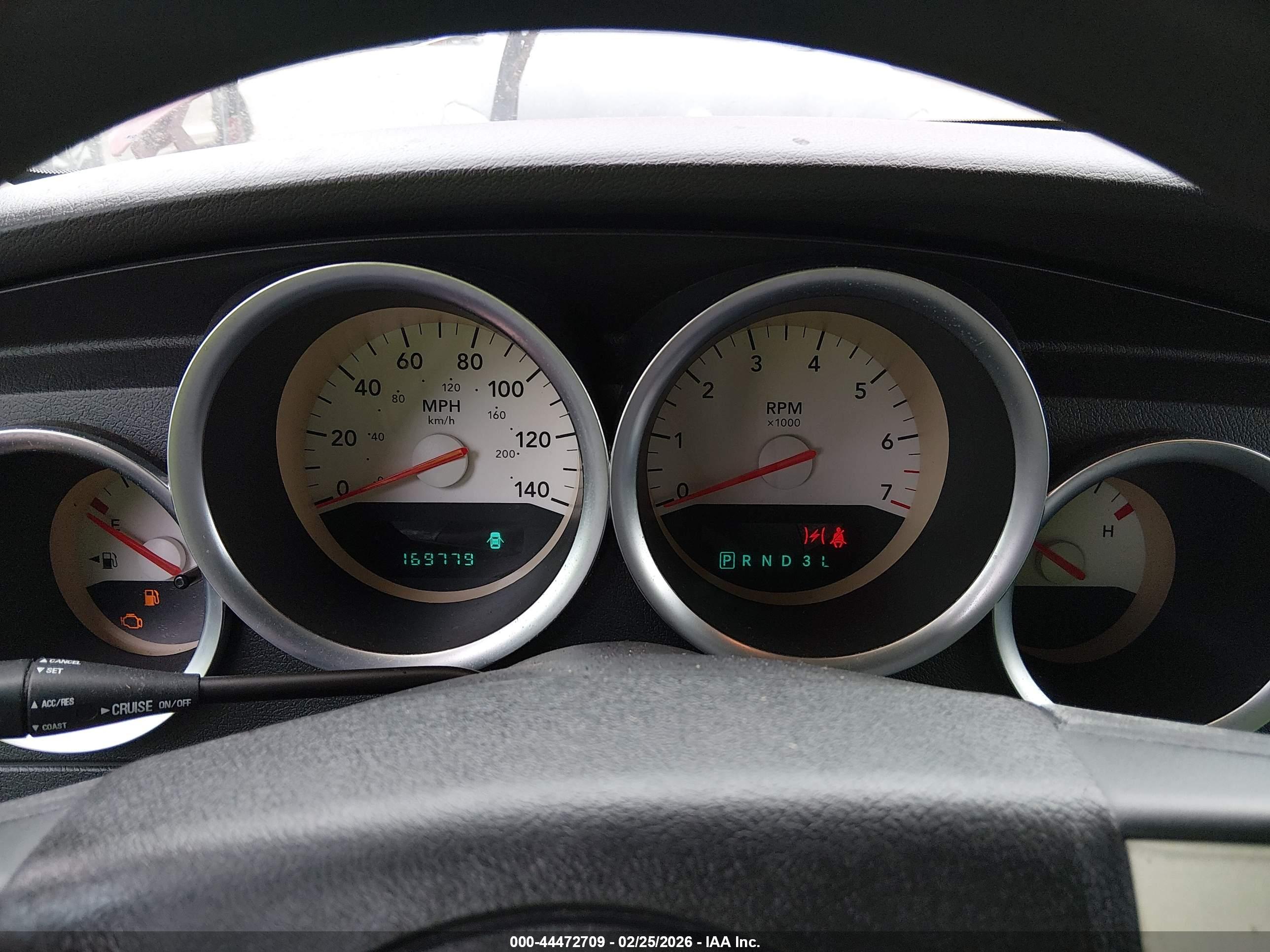 DODGE MAGNUM image 7