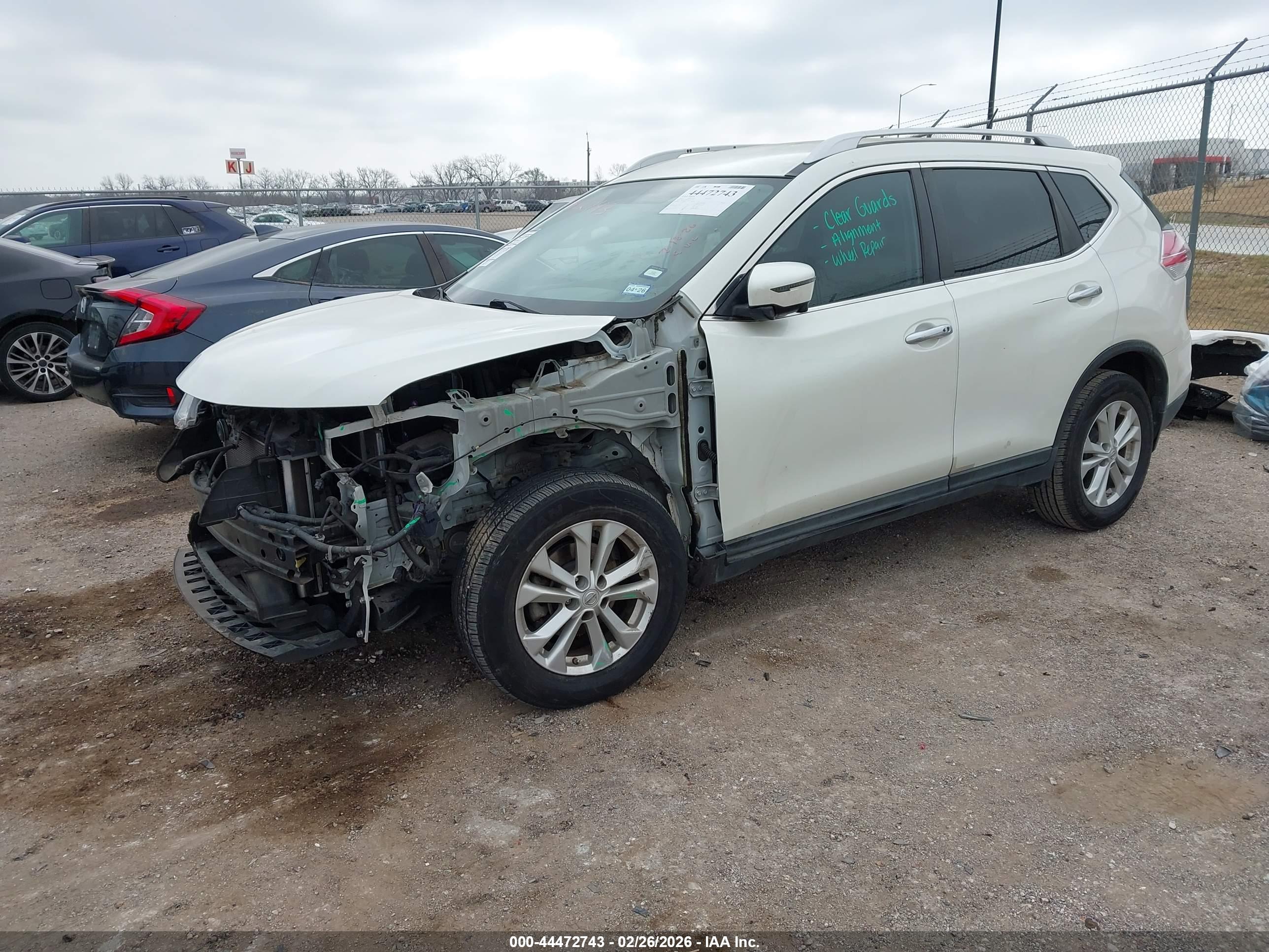 NISSAN ROGUE image 2