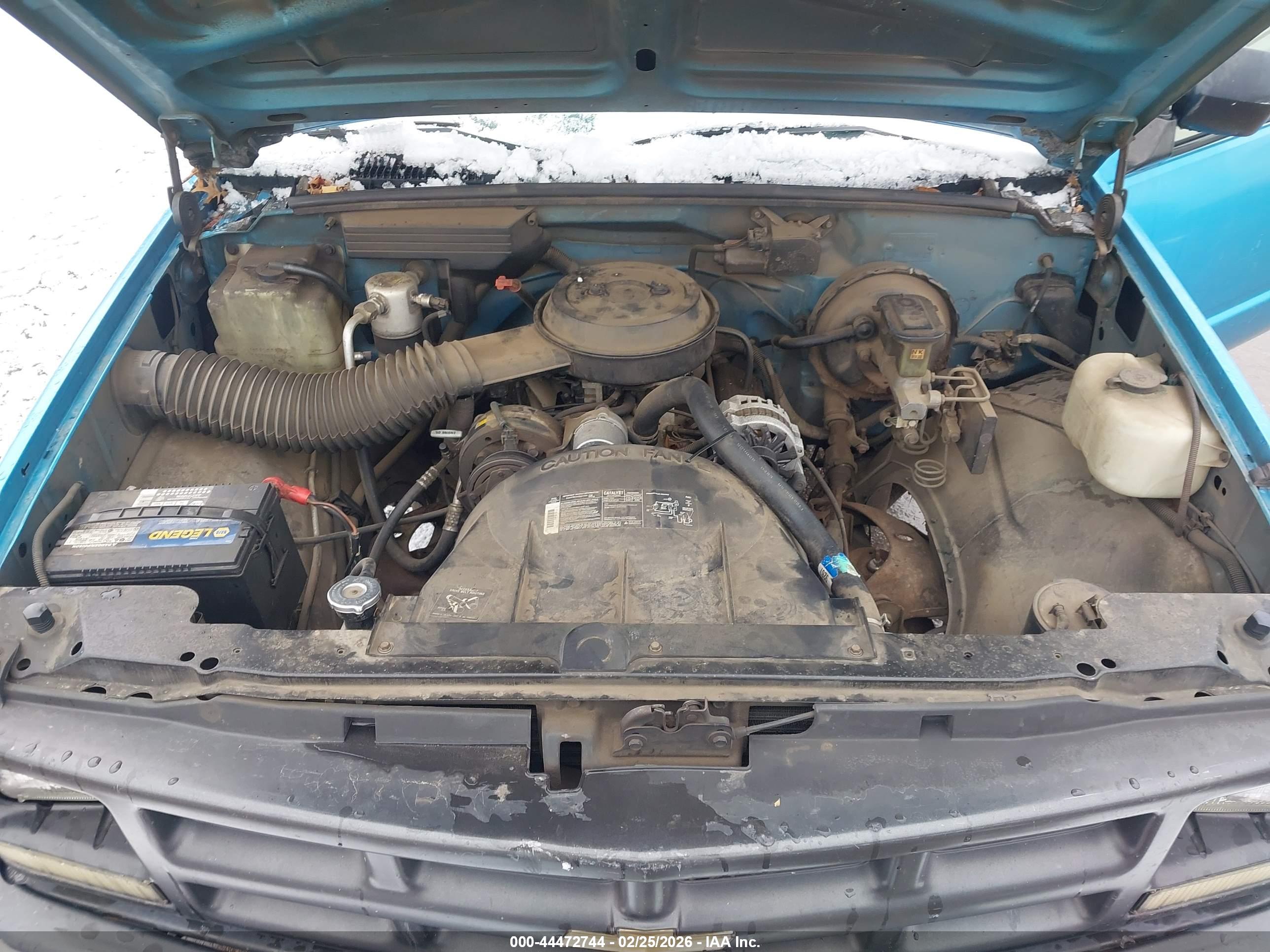 CHEVROLET GMT-400 image 10