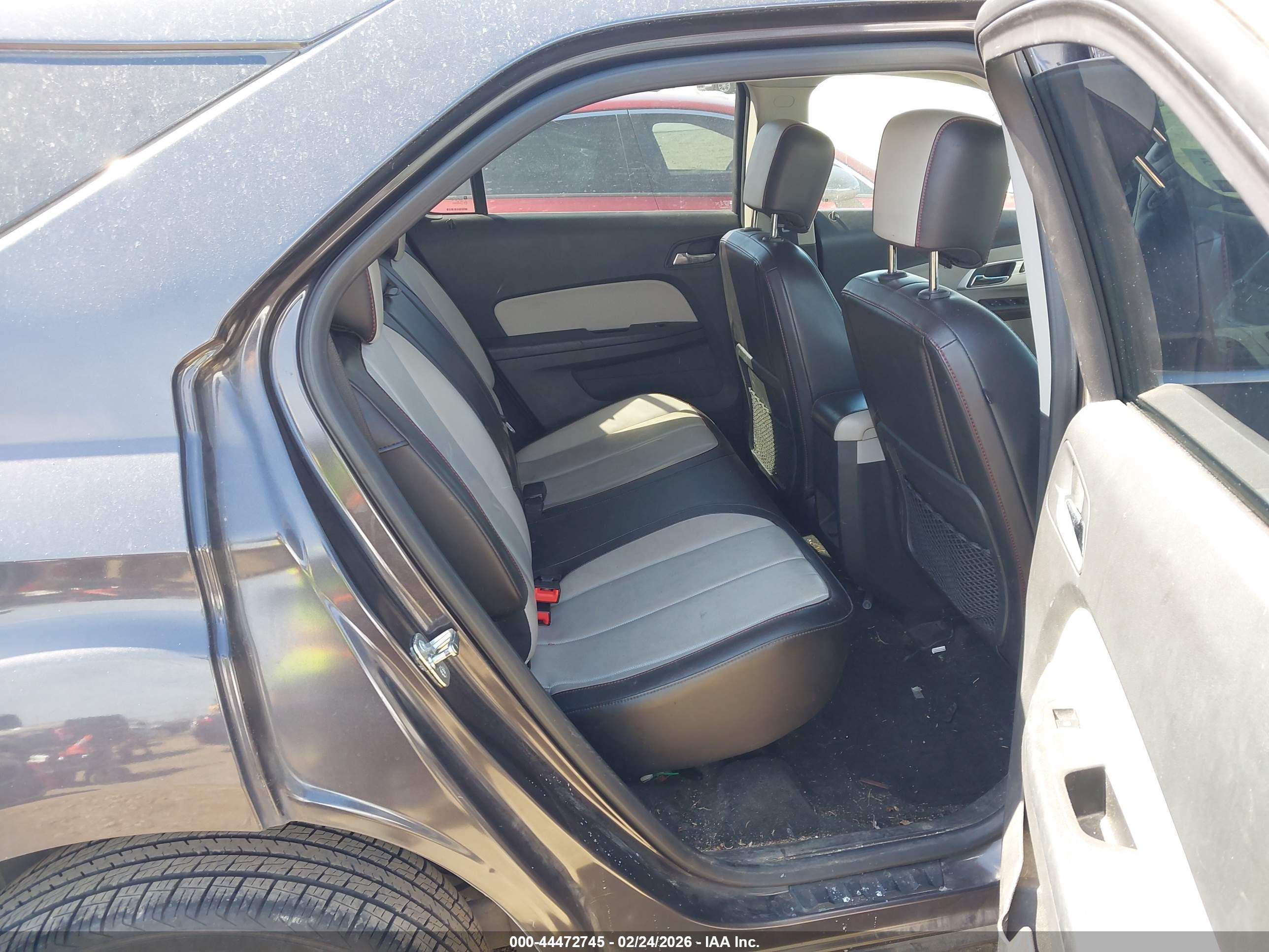 CHEVROLET EQUINOX image 8