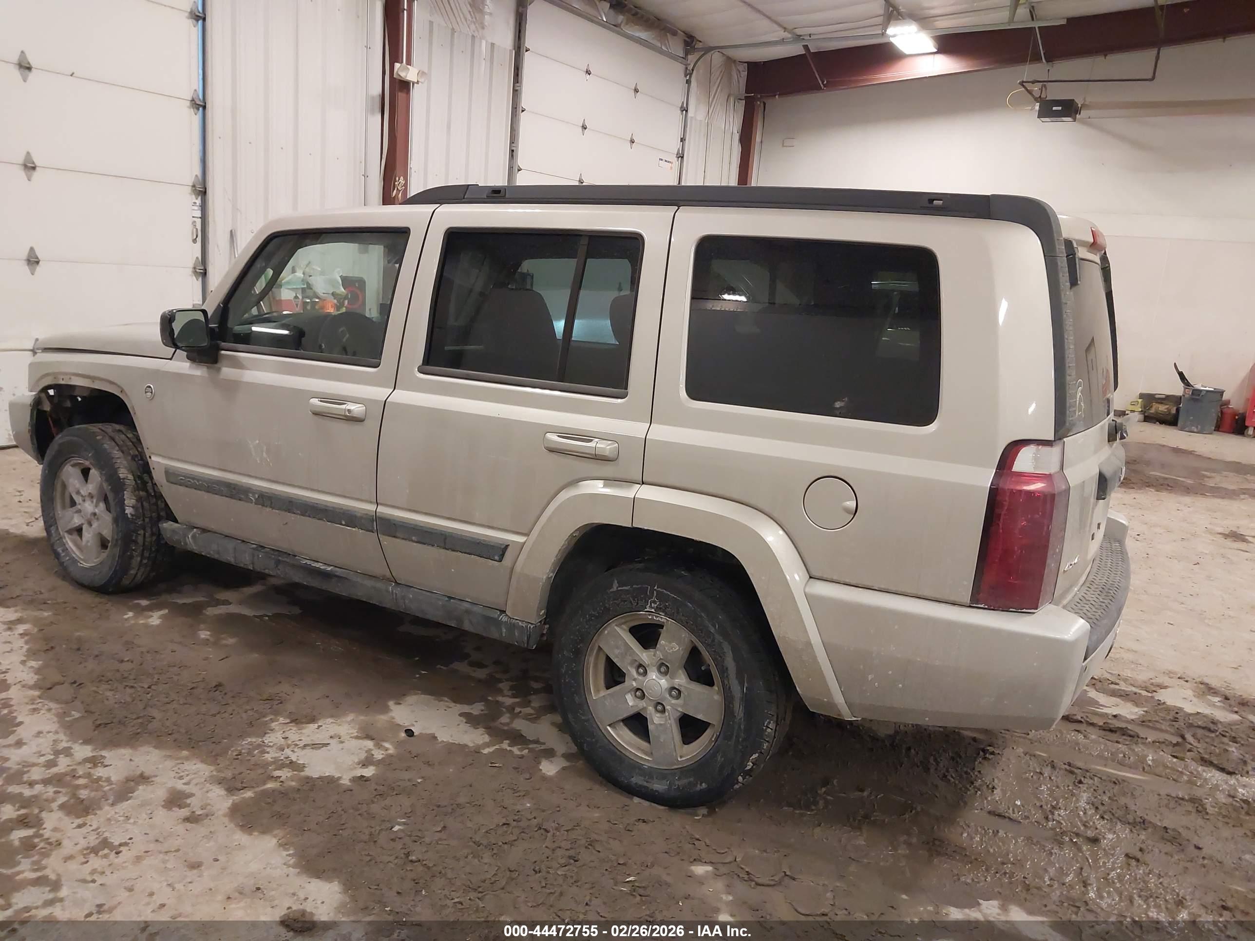 JEEP COMMANDER image 3