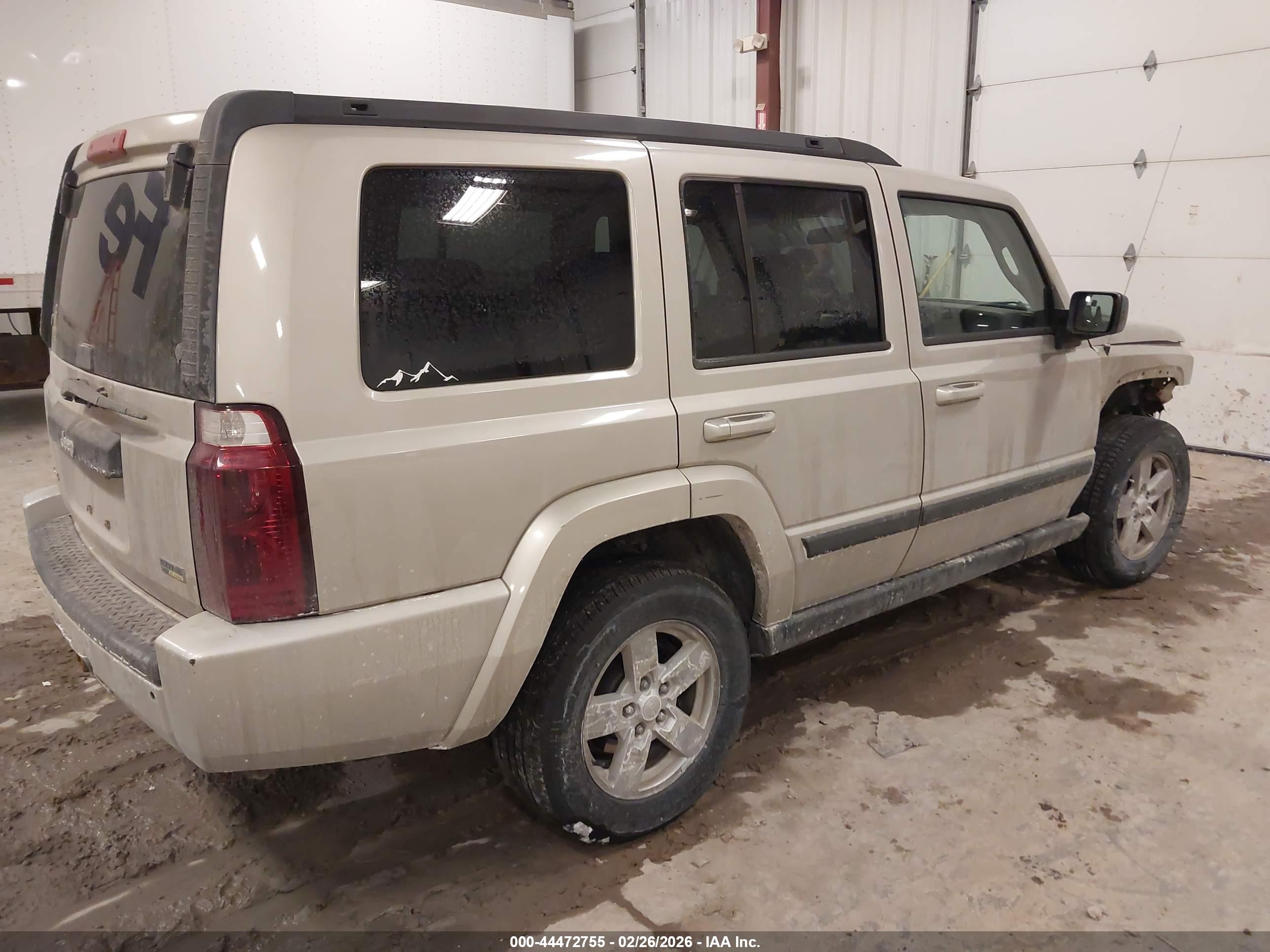 JEEP COMMANDER image 4