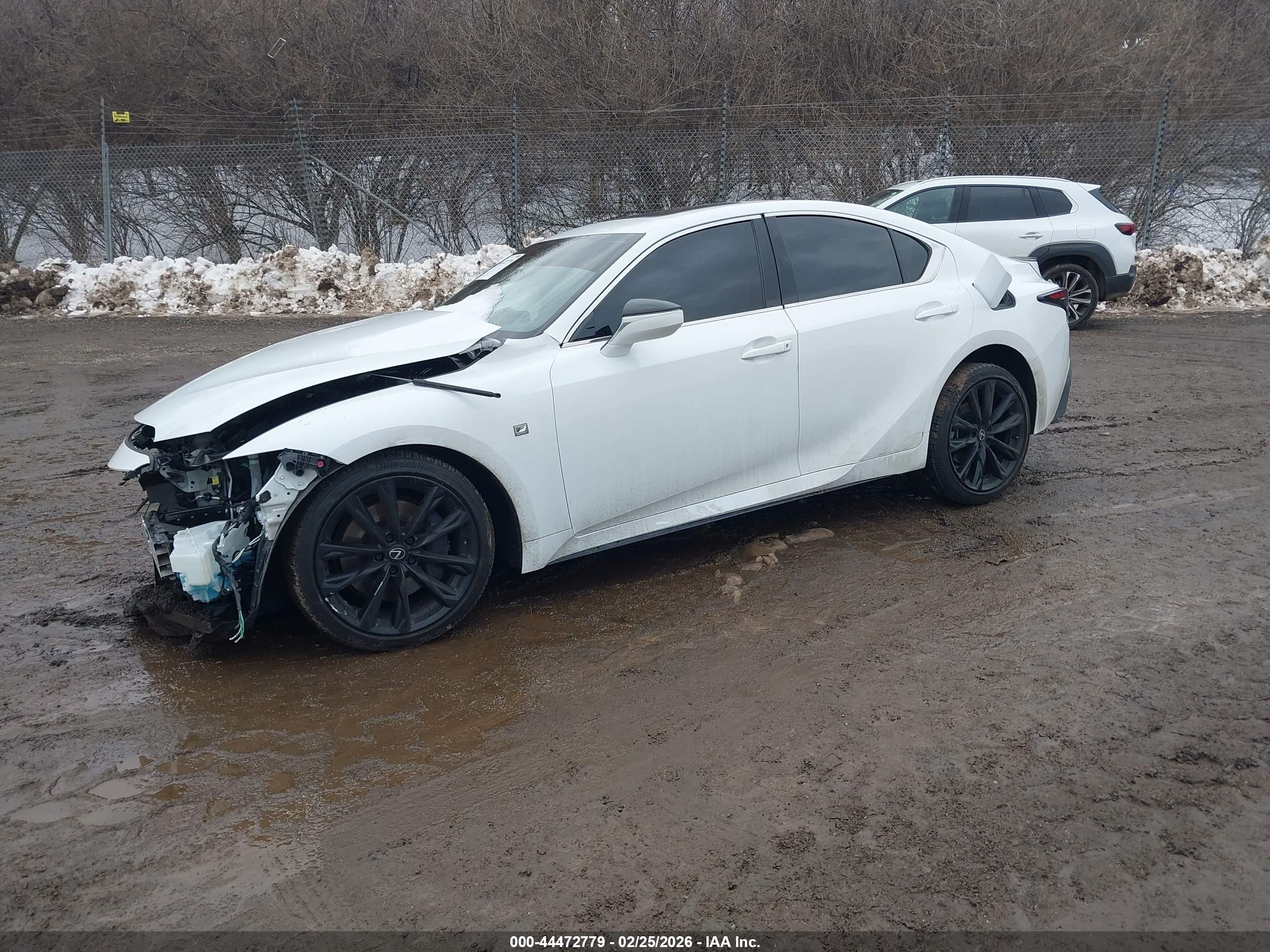 LEXUS IS image 2