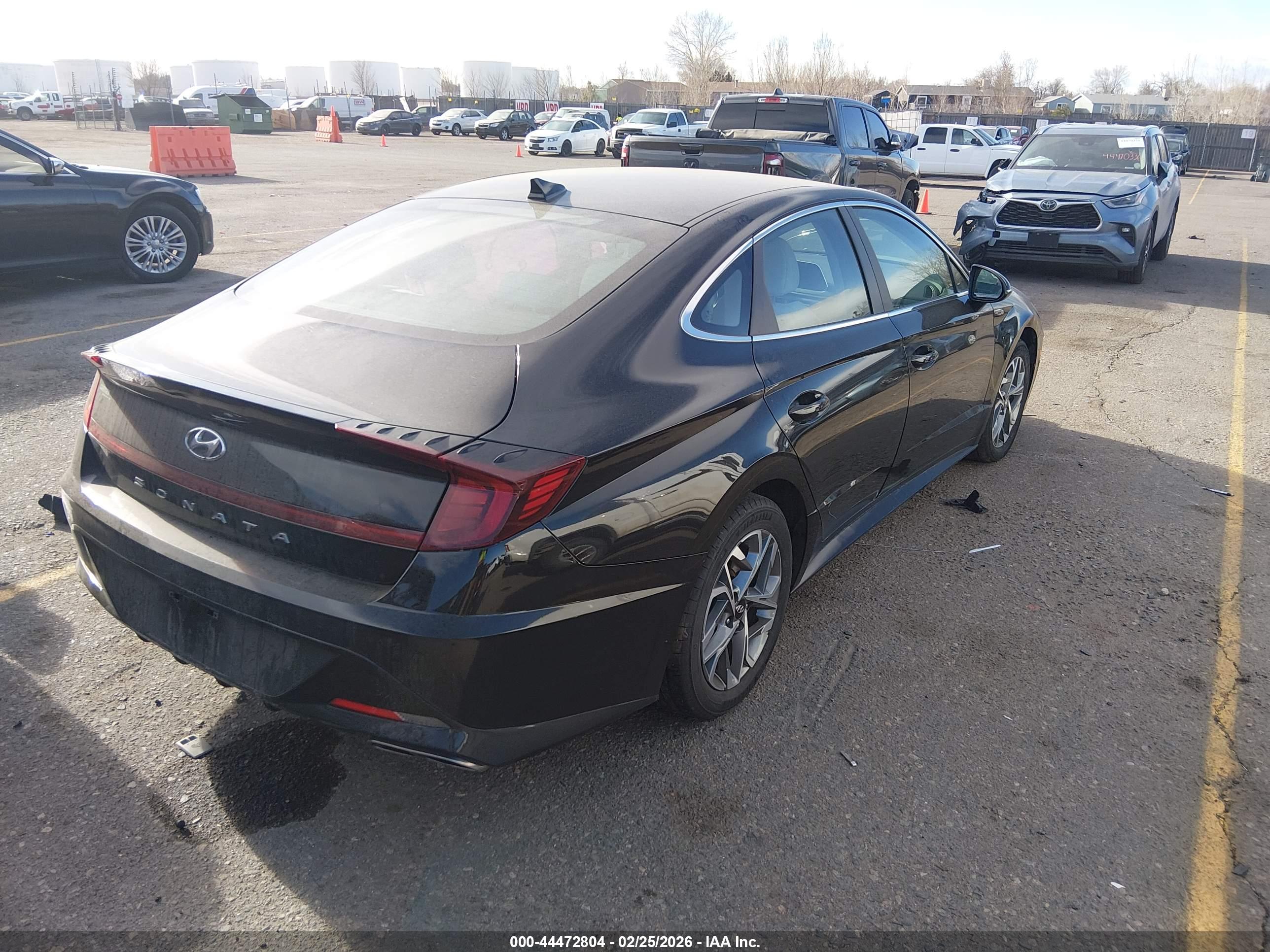 HYUNDAI SONATA image 4
