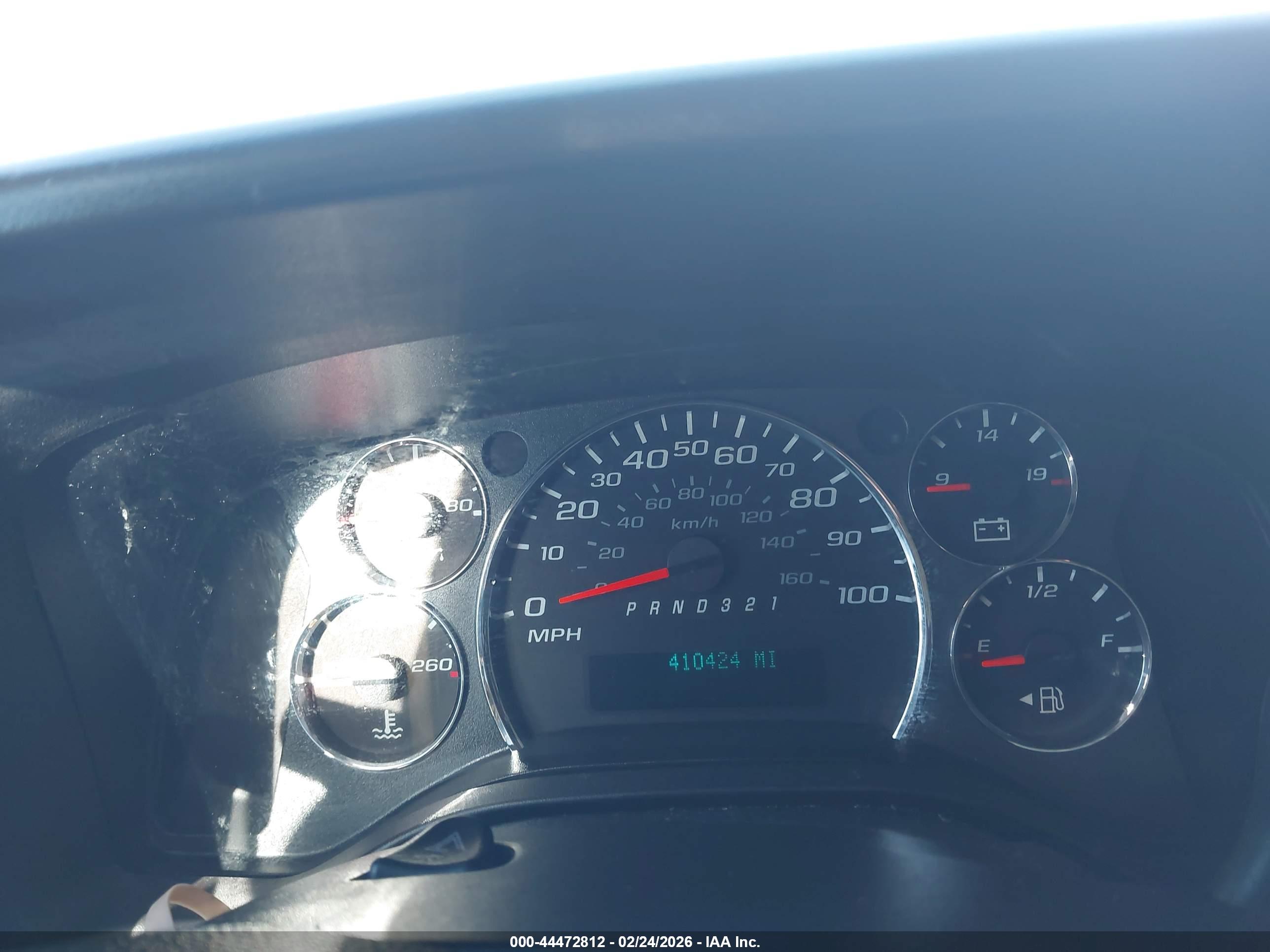 CHEVROLET EXPRESS image 7