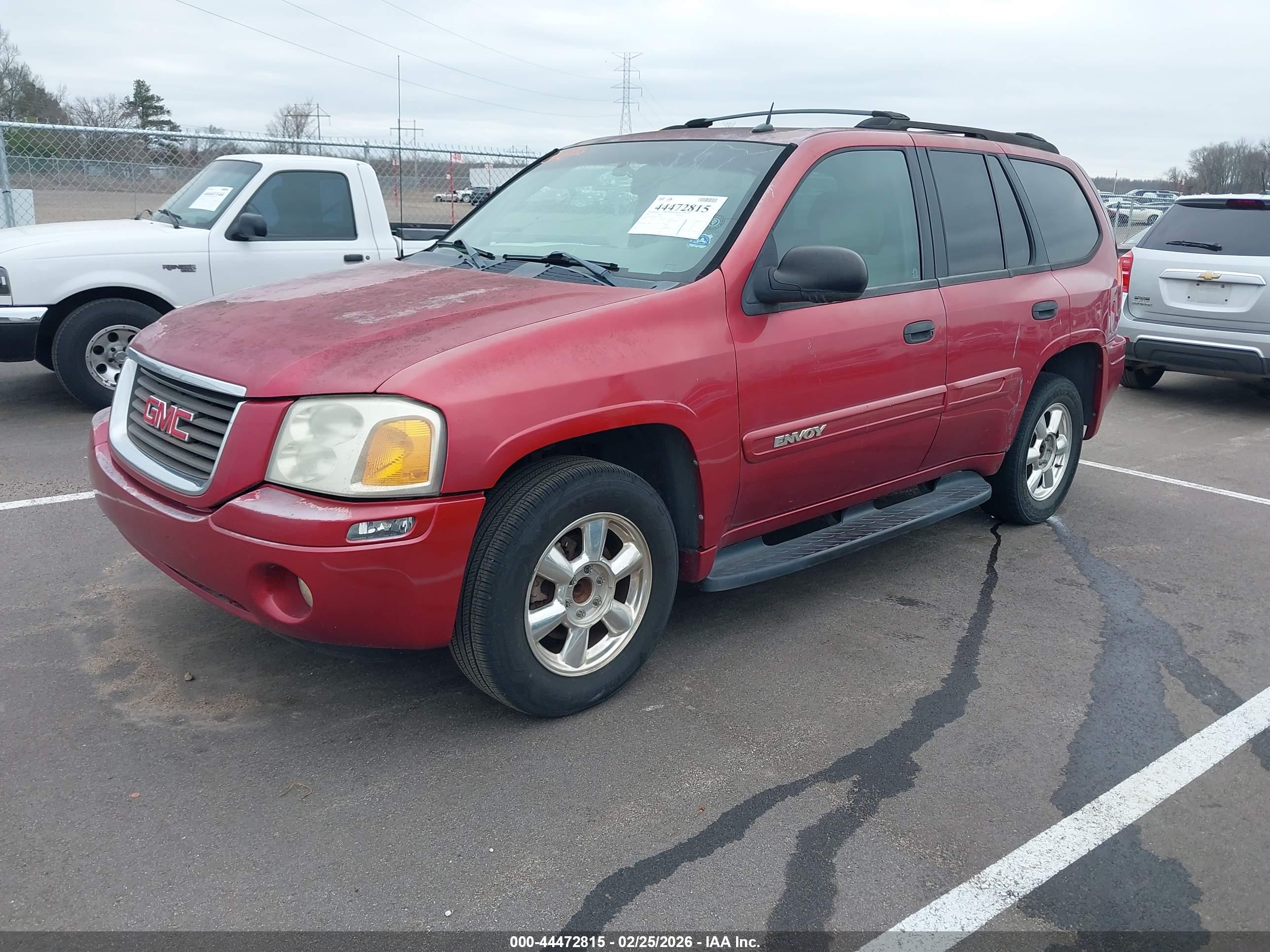 GMC ENVOY image 2