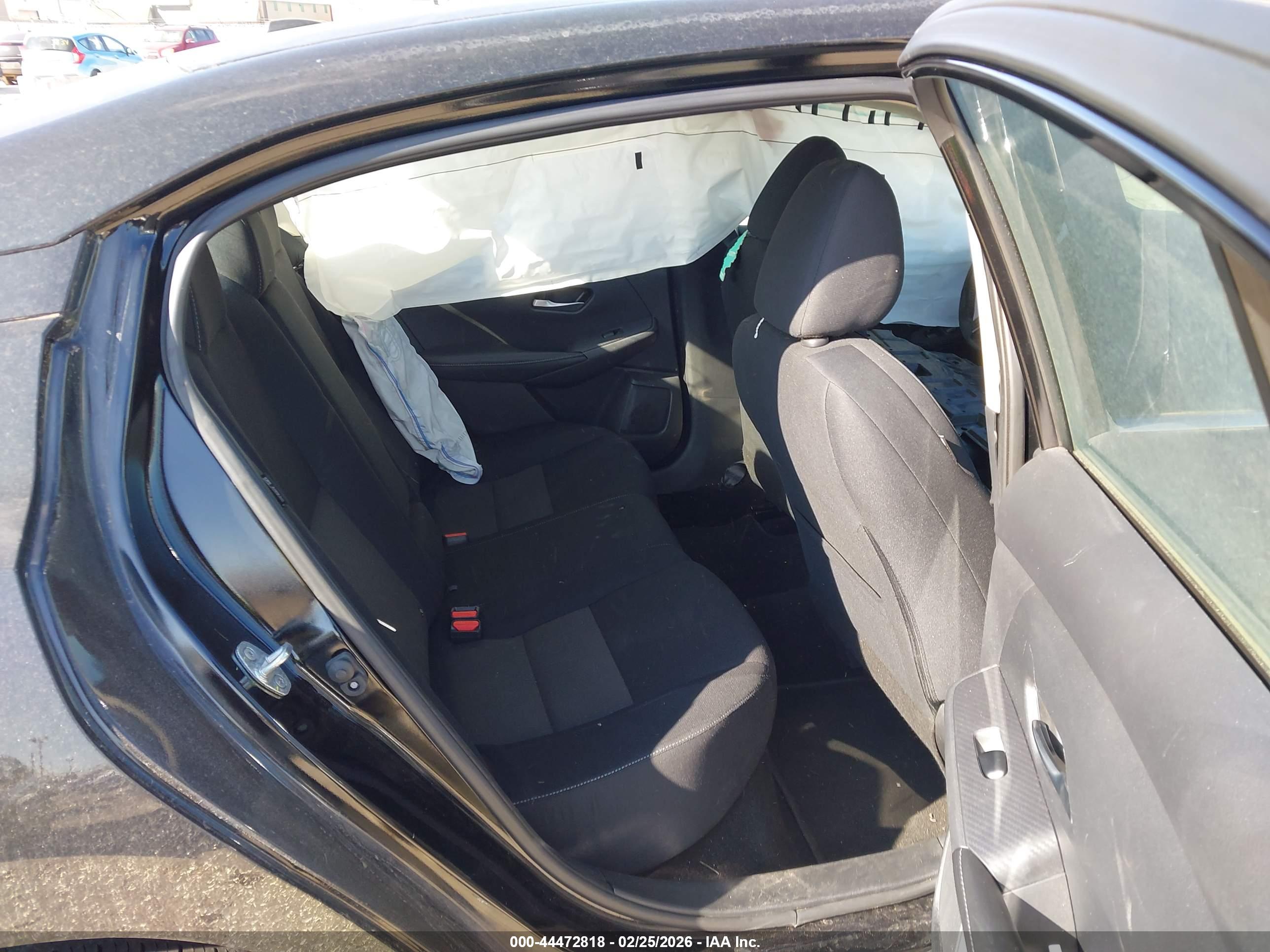 NISSAN SENTRA image 8